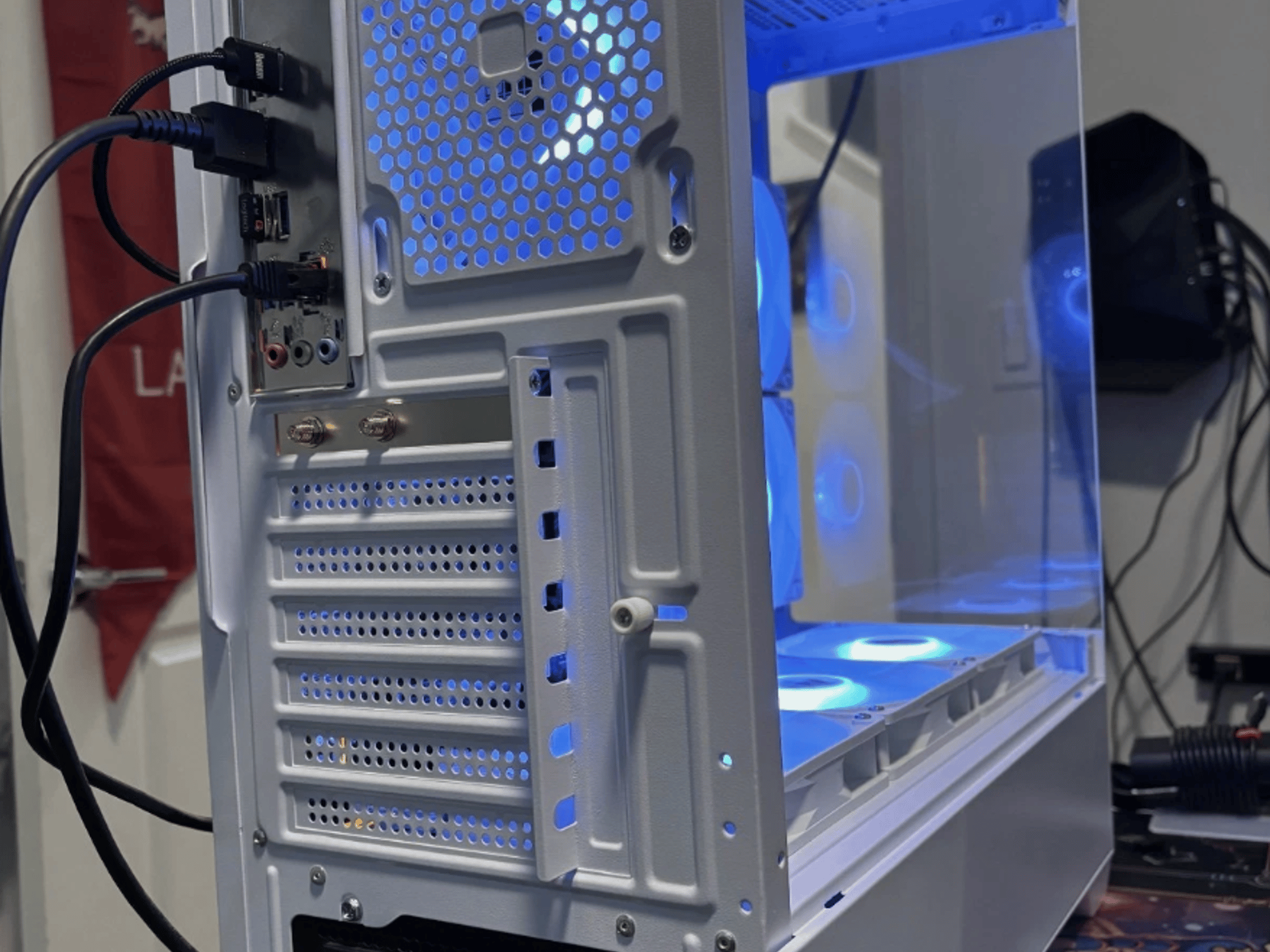 I7 9700k | 16GB DDR4 | 500GB NVME | ARGB Fans