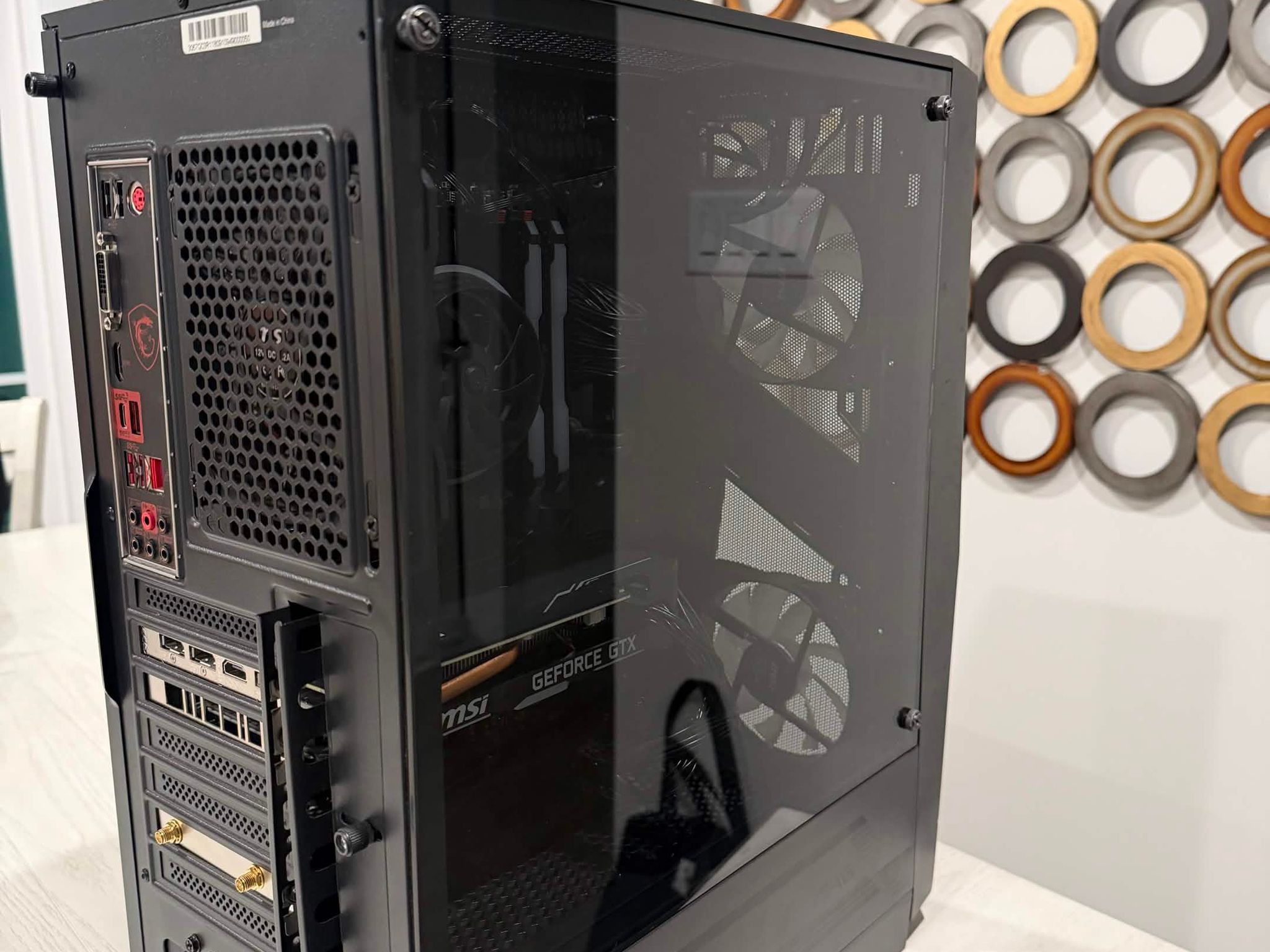 Custom PC - GeForce GTX 1660 SUPER//32GB RAM // Core i7-9700F // NO Memory