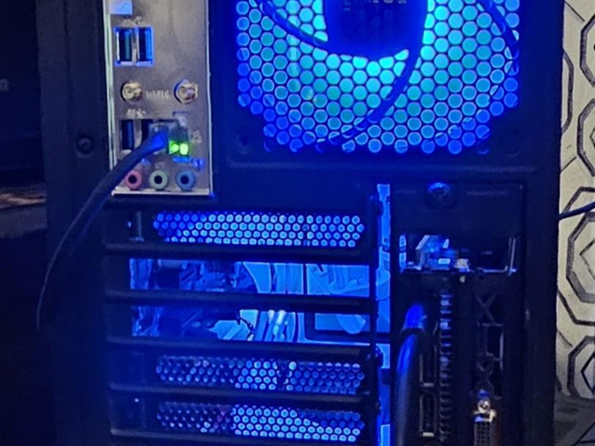 Budget Powerhouse!! Cool Custom Machine in White