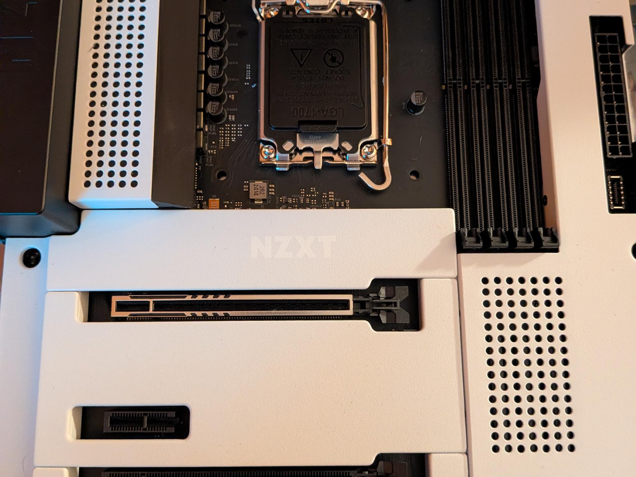 NZXT N7 Z790 - Image 3
