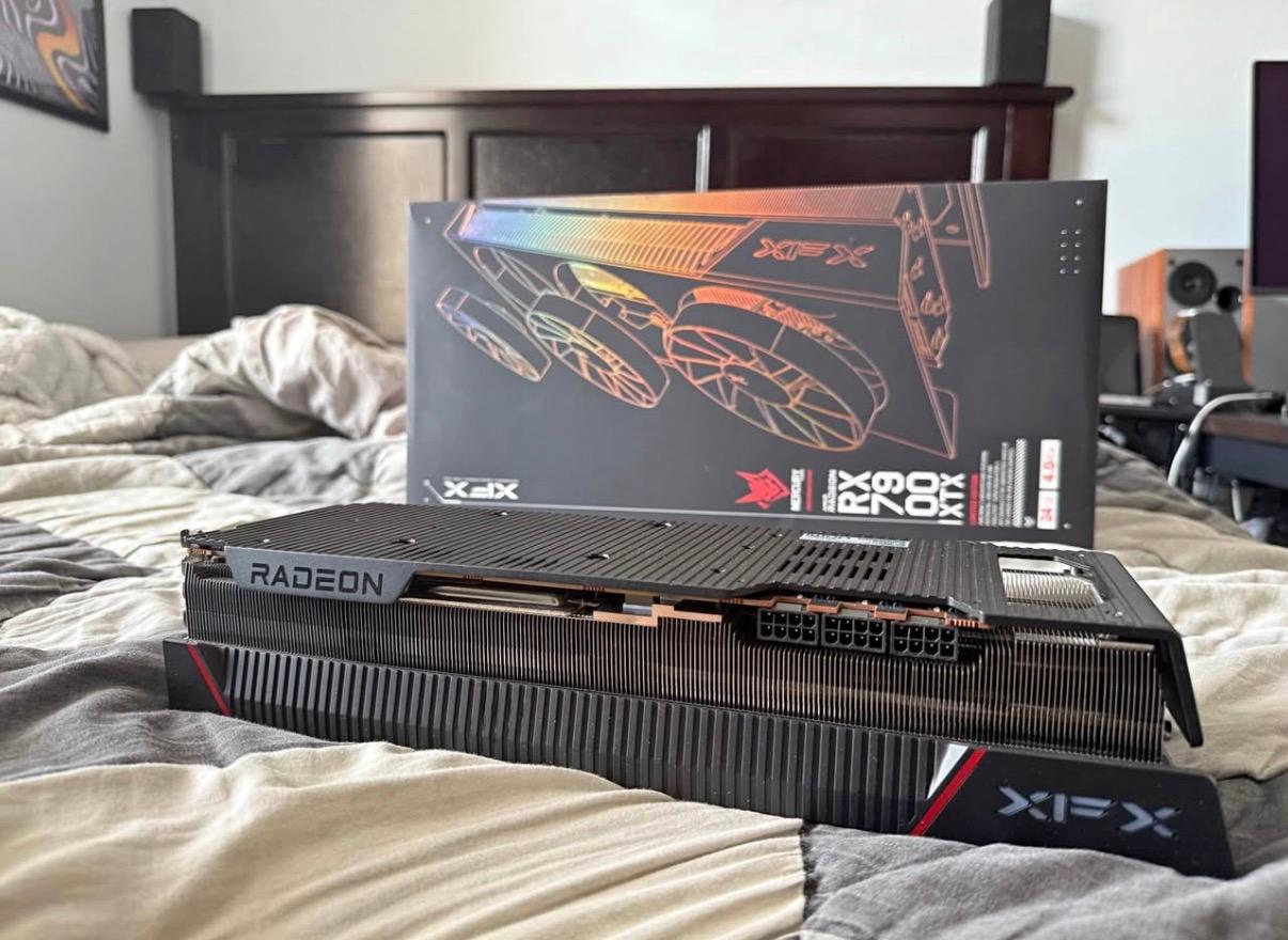 XFX MAGNETIC AIR 7900 XTX