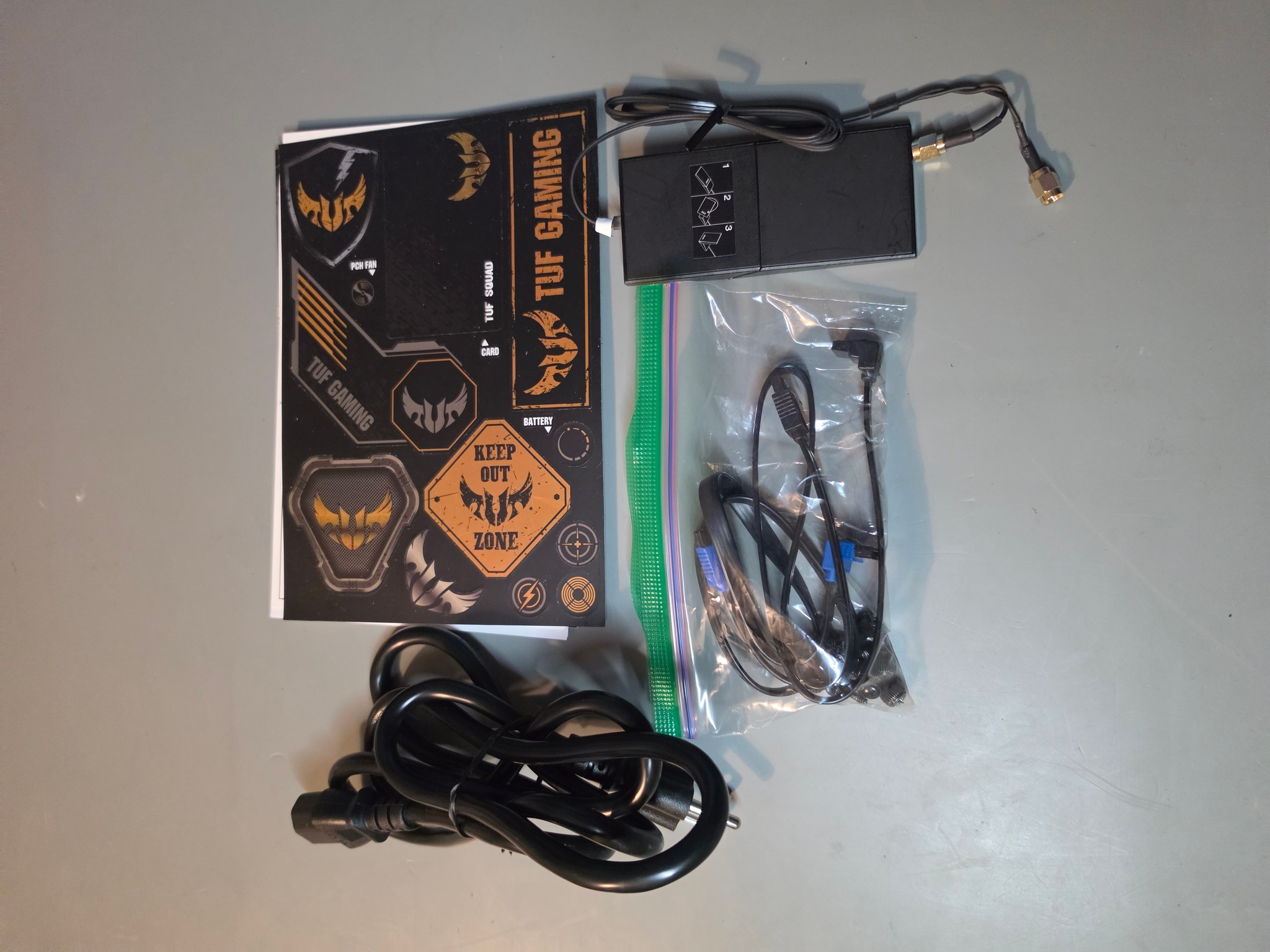 *READ* Ryzen 2200g + 16gb ddr4 Barebones PC Build #68