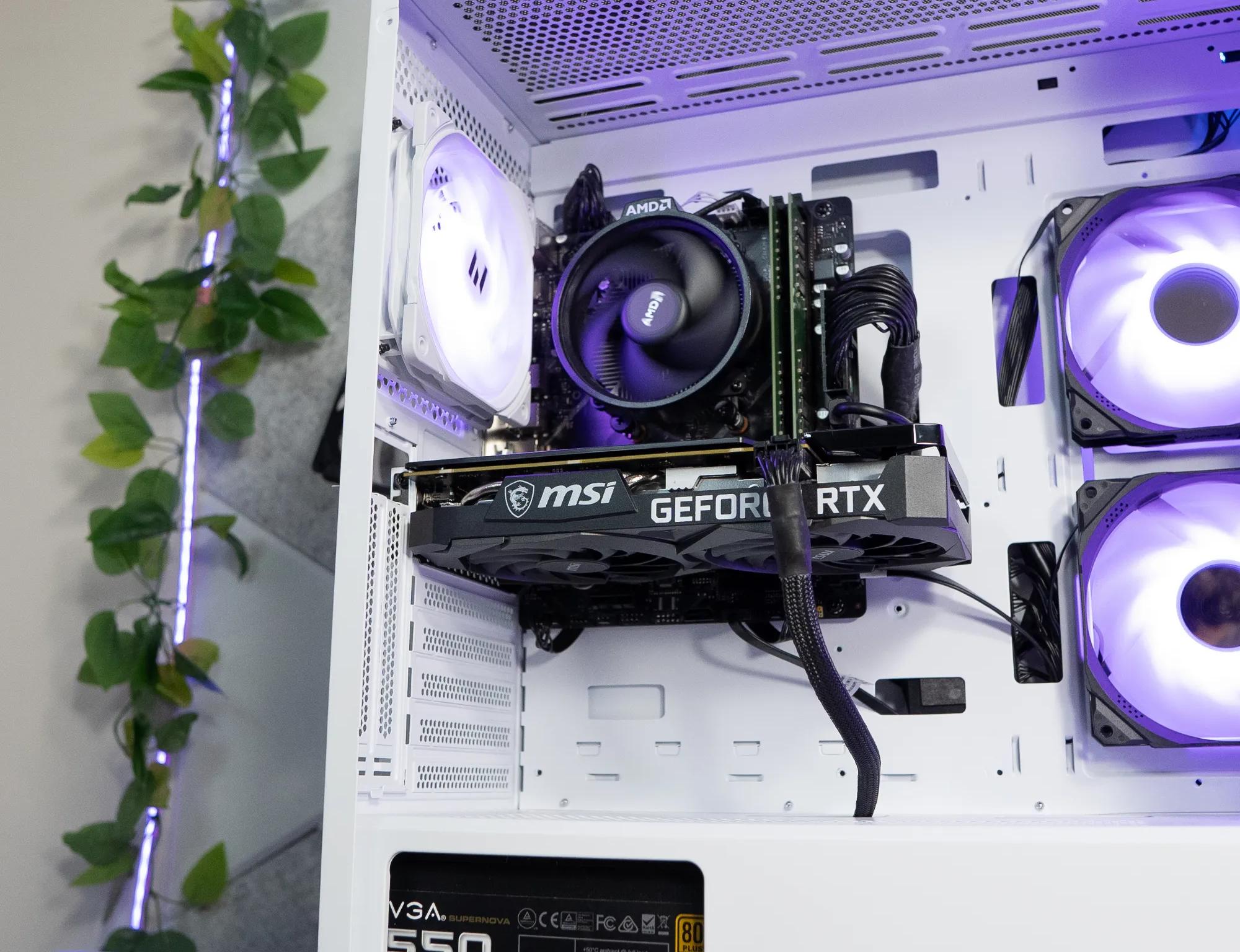 🟣⚪ | MSI RTX 3060 12GB | RYZEN 5 3500X | 32GB DDR4 RAM | 1.5TB | VaporWave 1.0 |