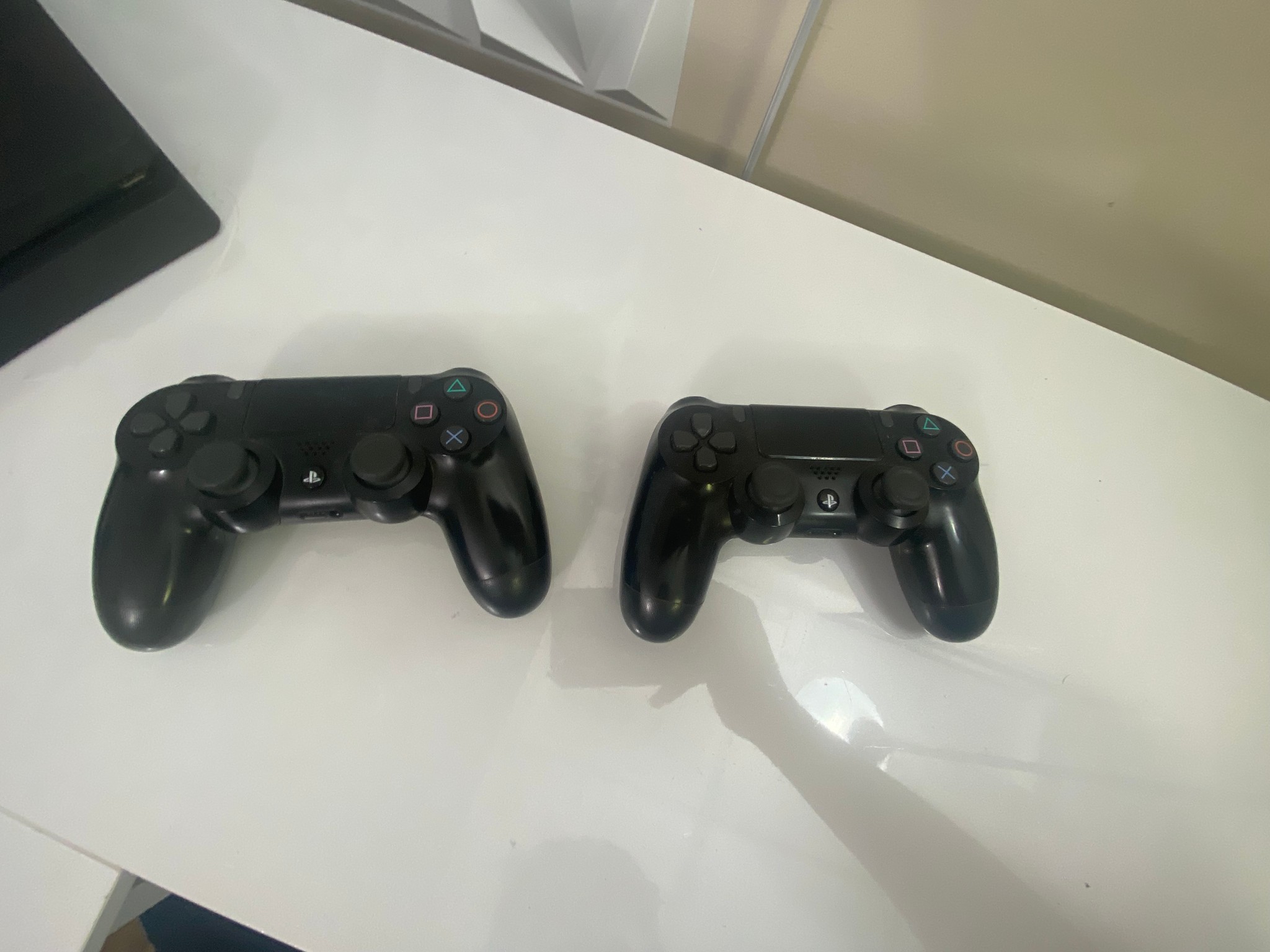 PS4 Slim 1TB with 2 Controllers and 2 Free Games ( Fifa 20 + The Crew 2 ) Good Condition