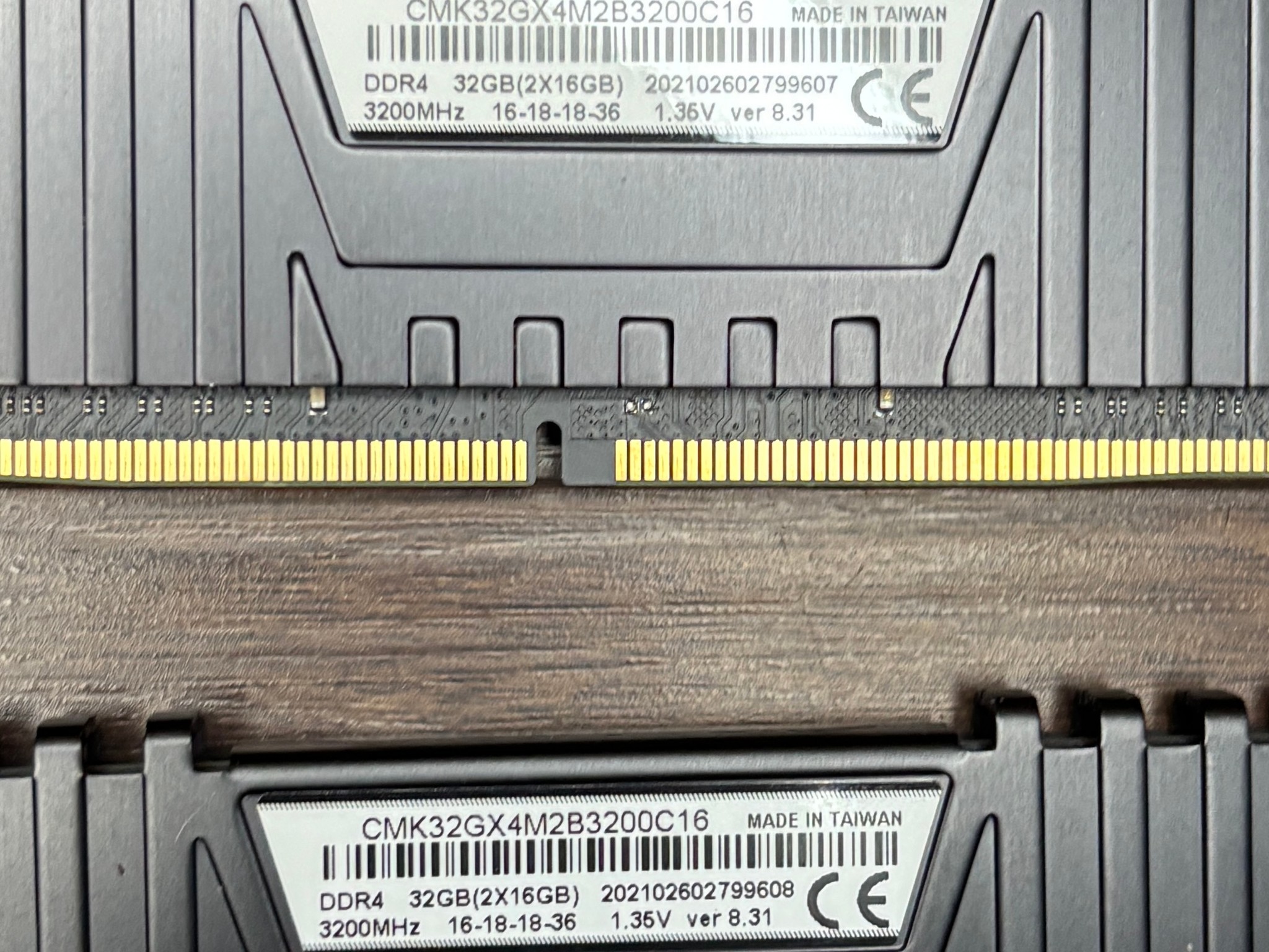 Corsair Vengeance LPX DDR4 32GB (2x16GB) 3200MHz DIMM RAM 288-Pin