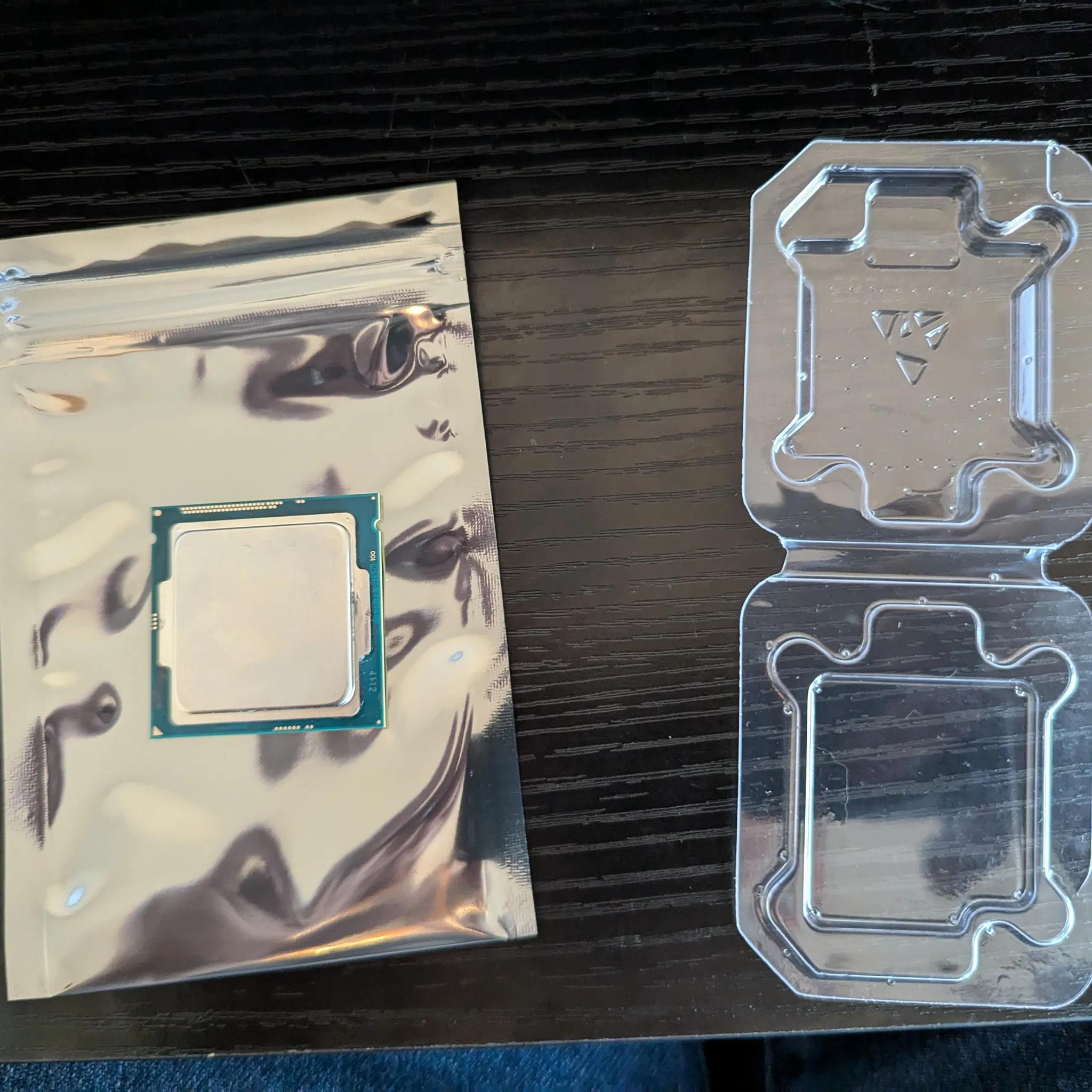 USED Intel i5 4690K CPU - 4 Cores - LGA 1150/H3