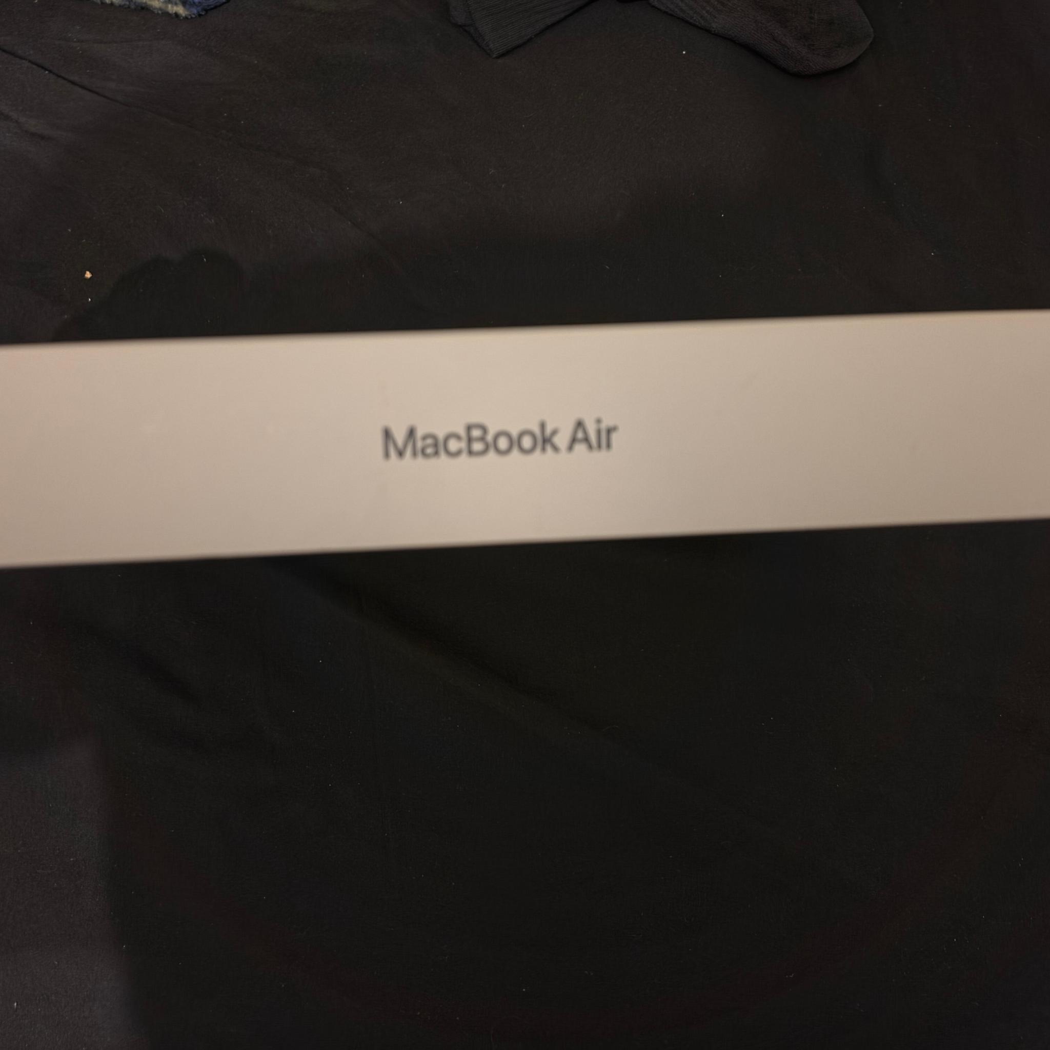 Apple MacBook Air 13" 2025 M4 Blue 16GB RAM 256GB SSD 10-Core CPU 8-Core GPU