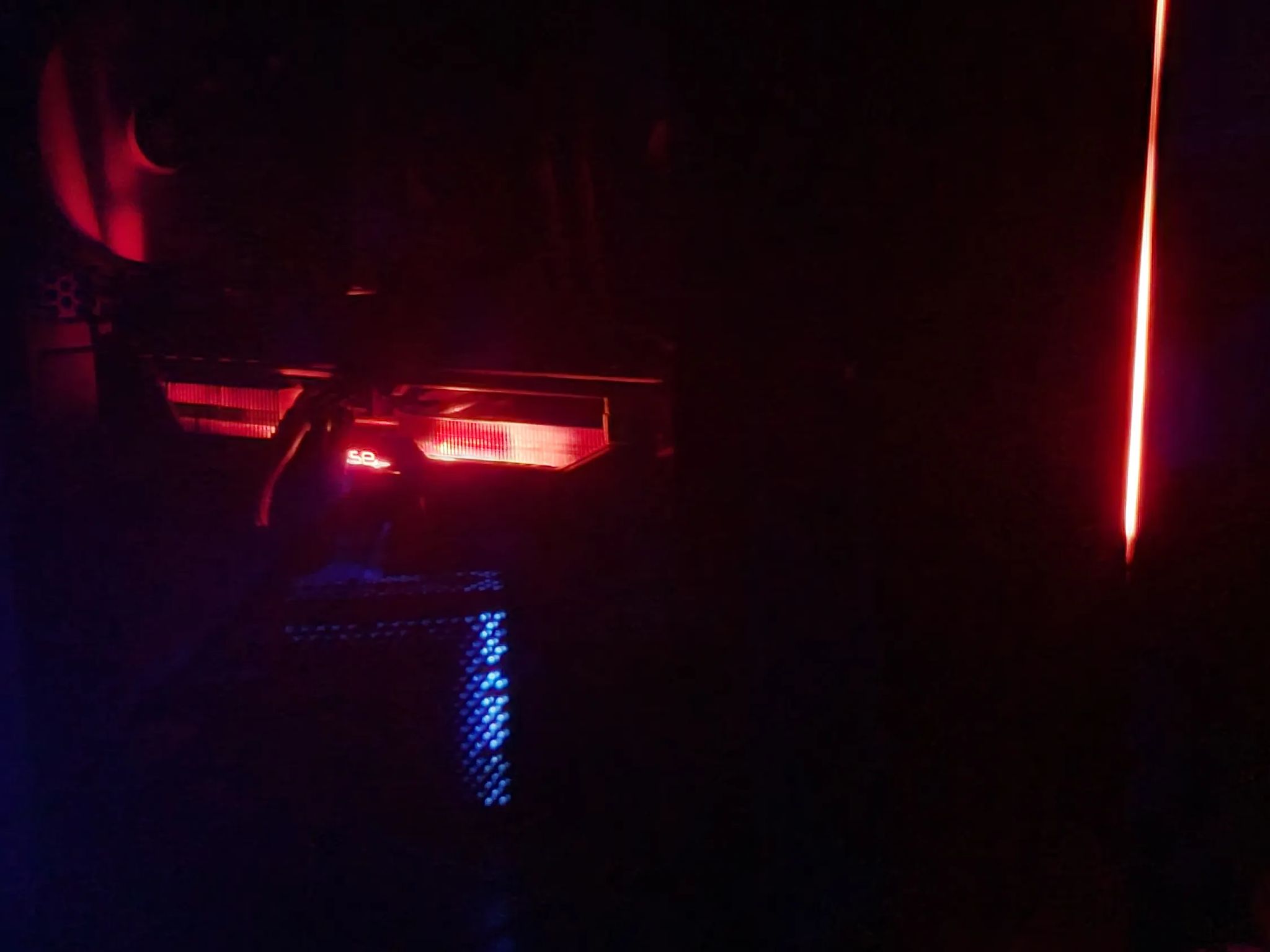 High End Gaming PC (i5-9600KF + Radeon RX Vega 56) SPECS AND BENCHMARKS IN DESCRIPTION! 