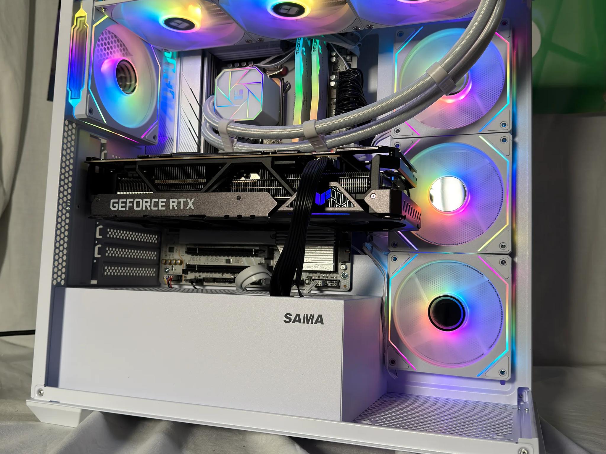 RTX 4090 Gaming PC with Ryzen 9 7950X3D