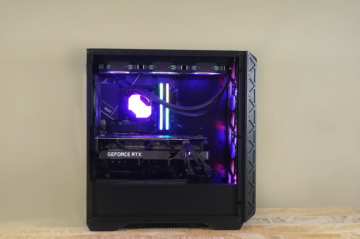 I9 14900k 4090 GAMING PC 64gb ram 4tb ssd