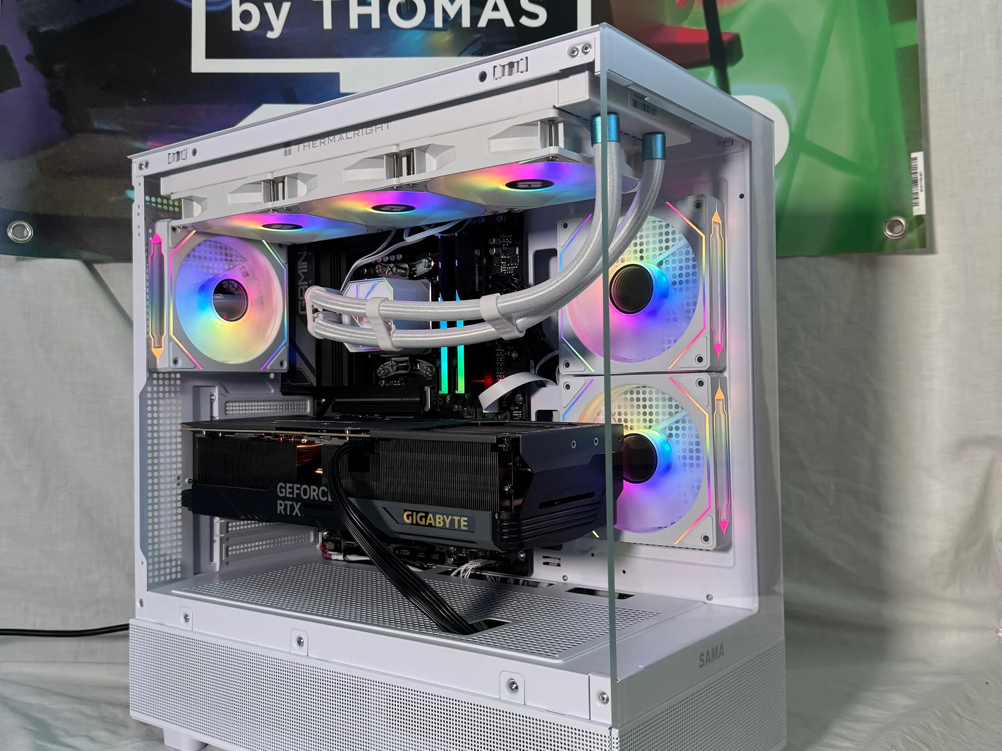 "Project Flash" RTX 4090 Ryzen 7900x Gaming PC