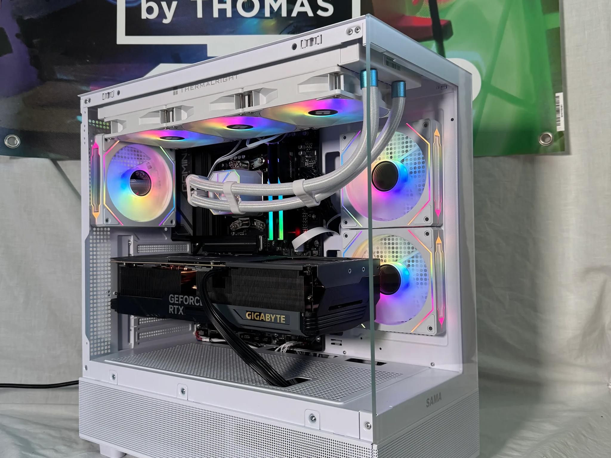 "Project Flash" RTX 4090 Ryzen 7900x Gaming PC