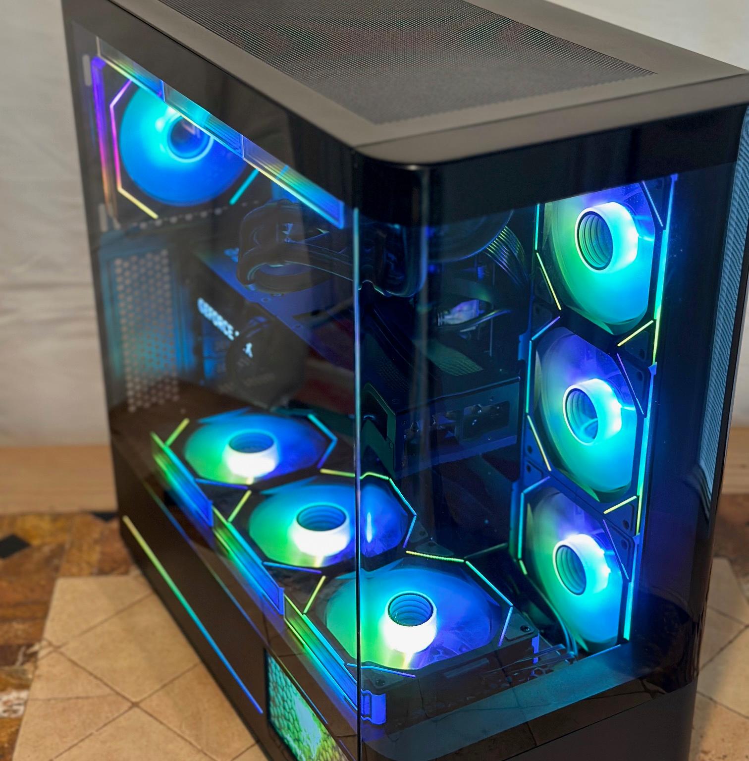 I9-12900K & RTX 5070 12GB / Mid Tower Gaming PC - 5.5" Integrated LCD
