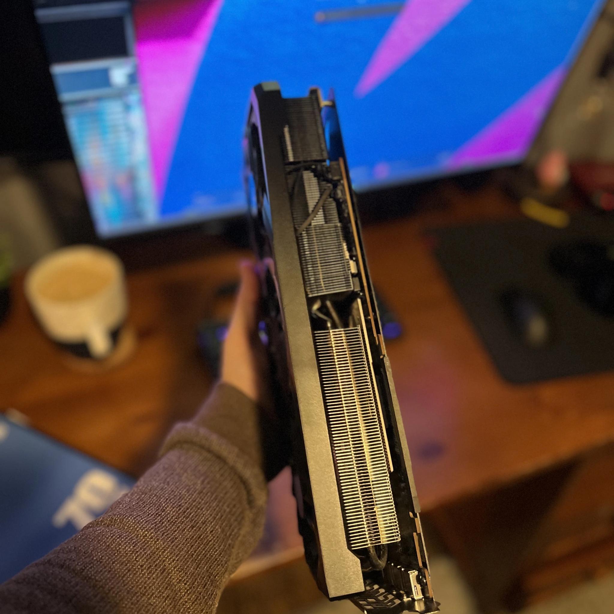 (SALE) RX 7900 XT 20GB GPU