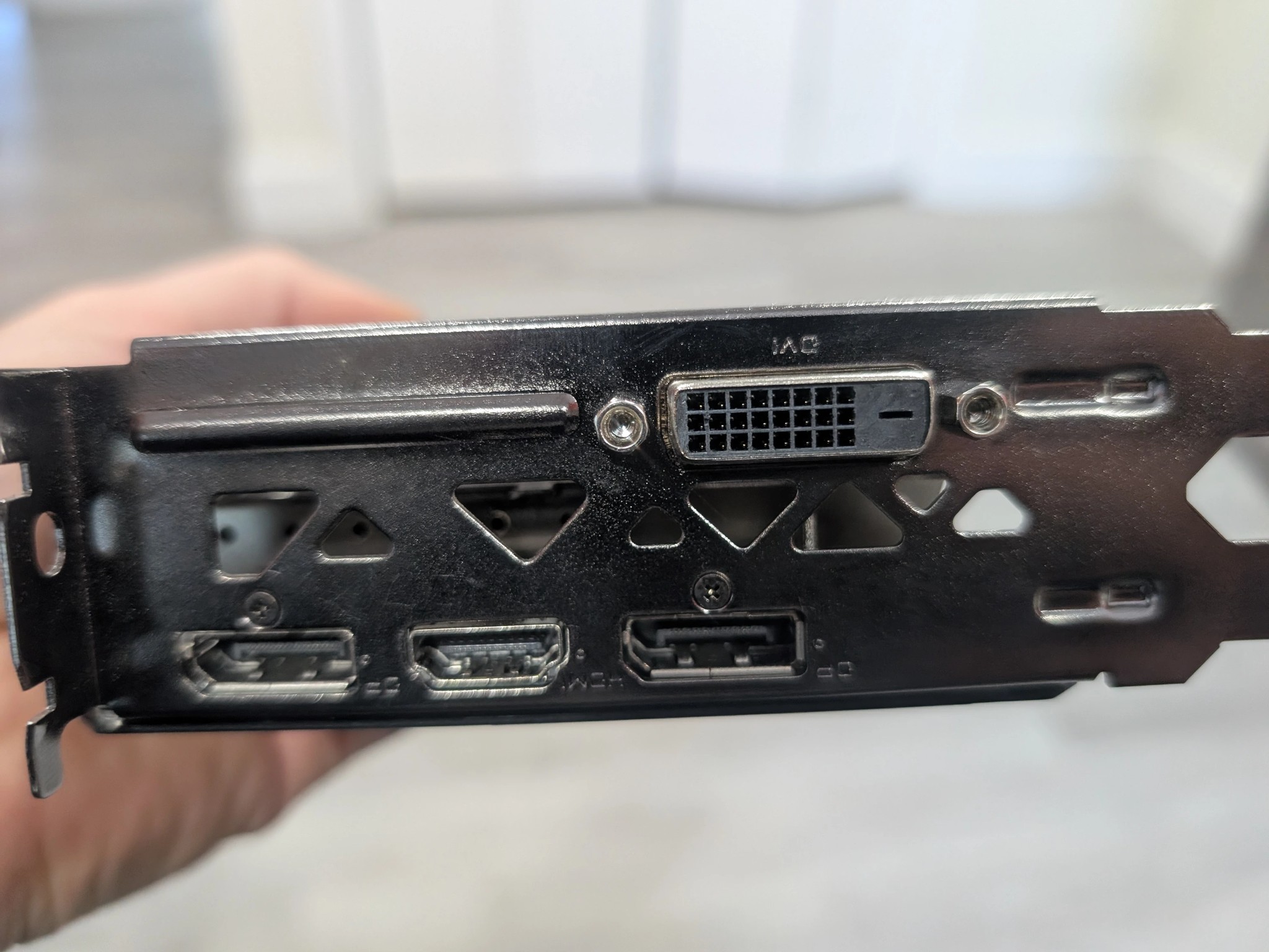 EVGA 2060 Super, 8GB, 256bit bus, 1x8pin connector