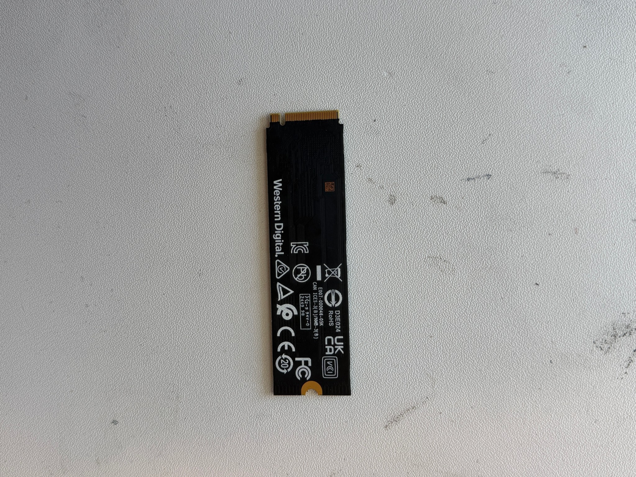 WD Green SN3000 2TB NVMe M.2 SSD PCIe Gen4 5000MB/s WDS200T4G1E
