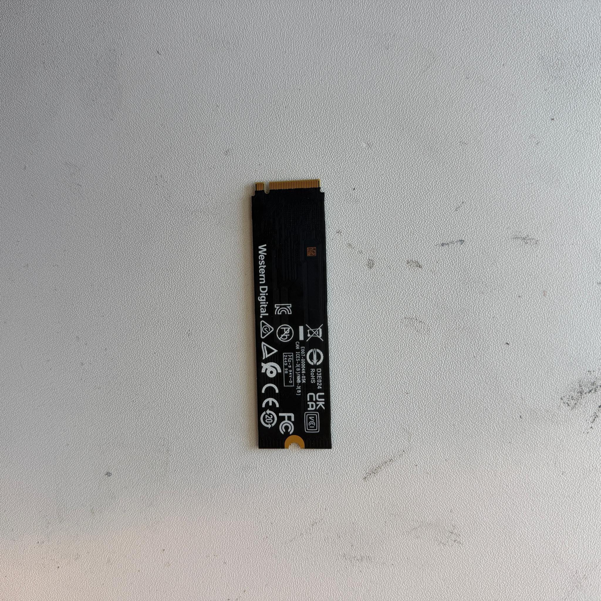 WD Green SN3000 2TB NVMe M.2 SSD PCIe Gen4 5000MB/s WDS200T4G1E