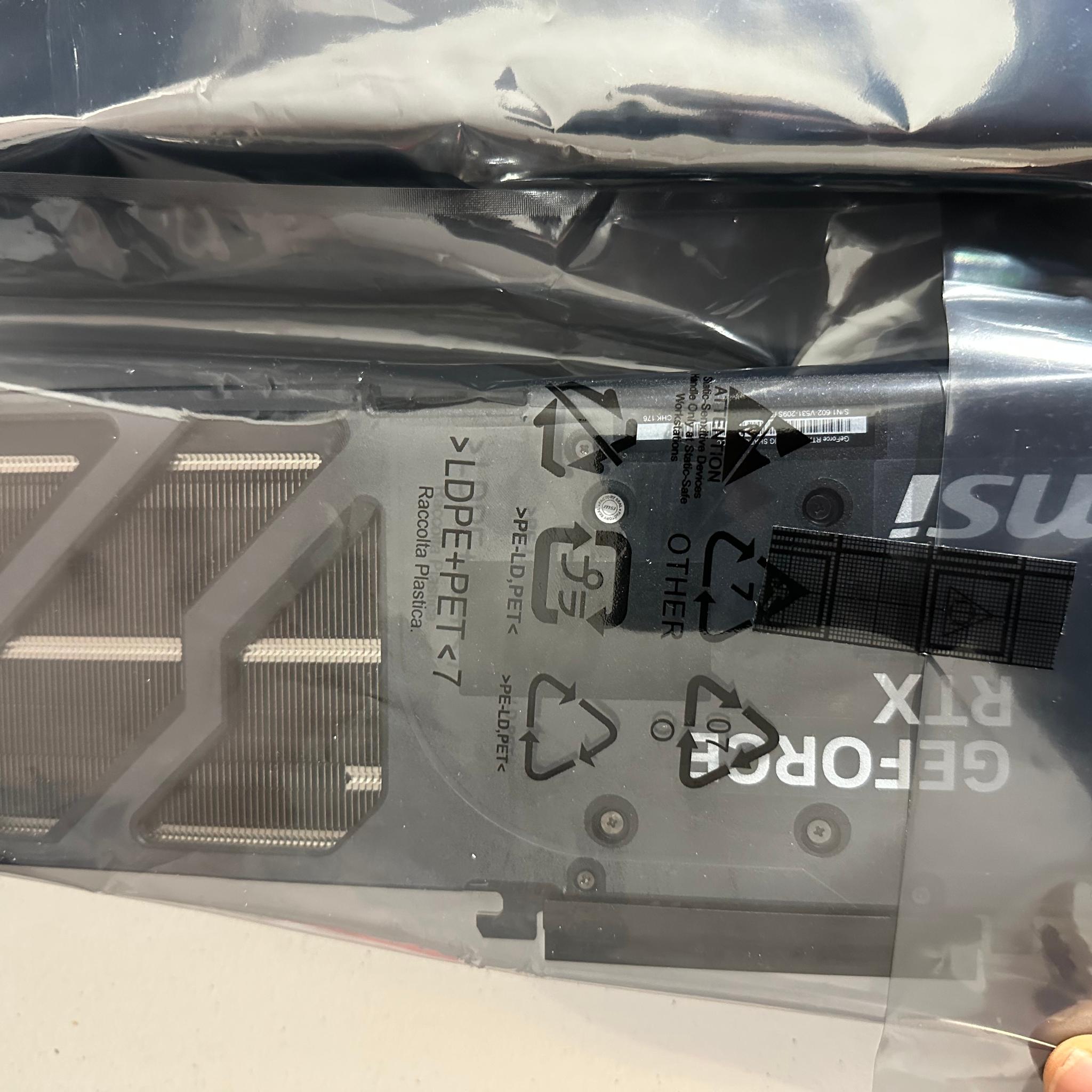 MSI RTX 5070 Ti SHADOW 3X OC & 9070xt Gigabyte