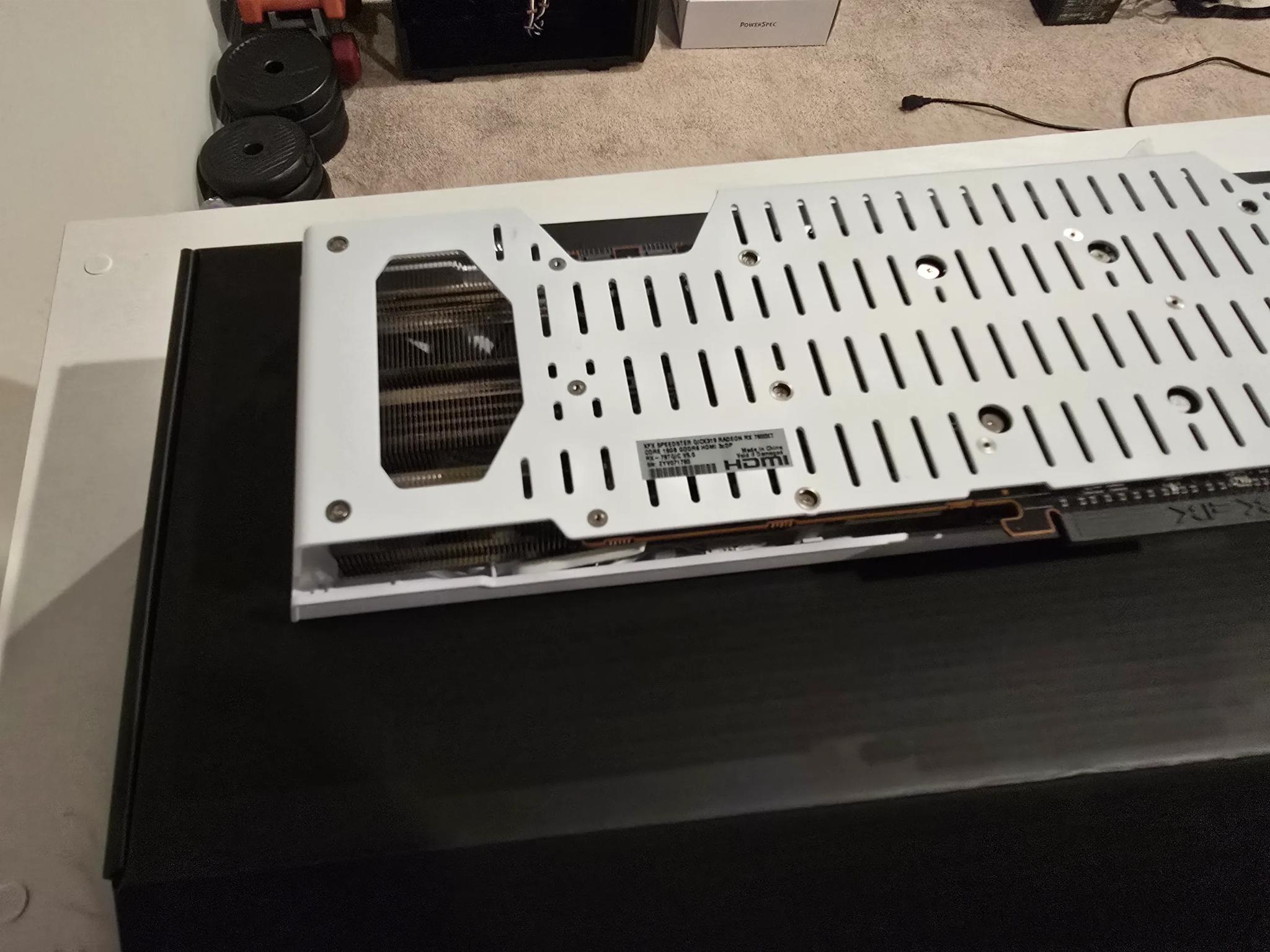 XFX Radeon RX 7800XT Quicksilver 319 White