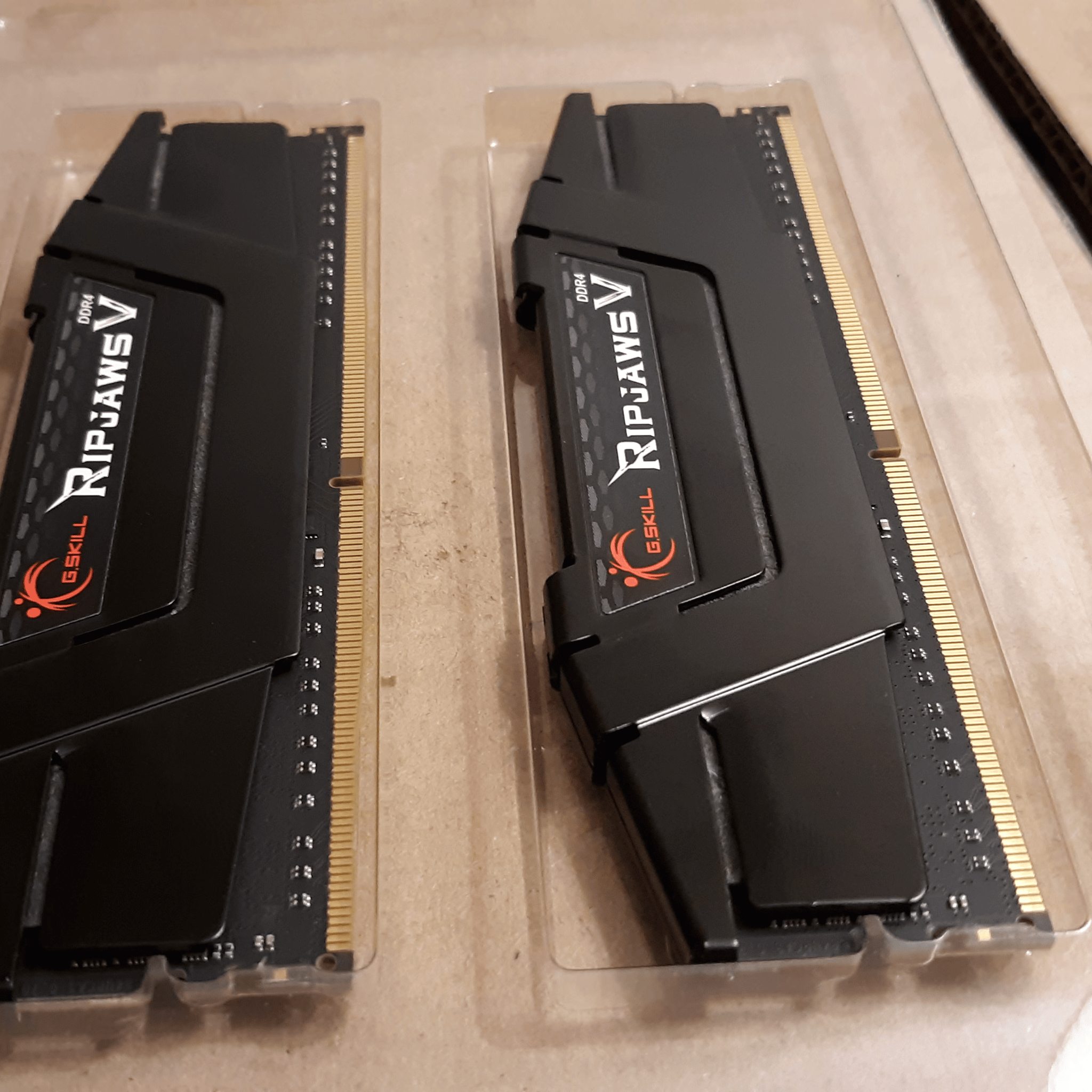 G.Skill Ripjaws V 2x16 GB DDR4-3600 CL18 Desktop Memory