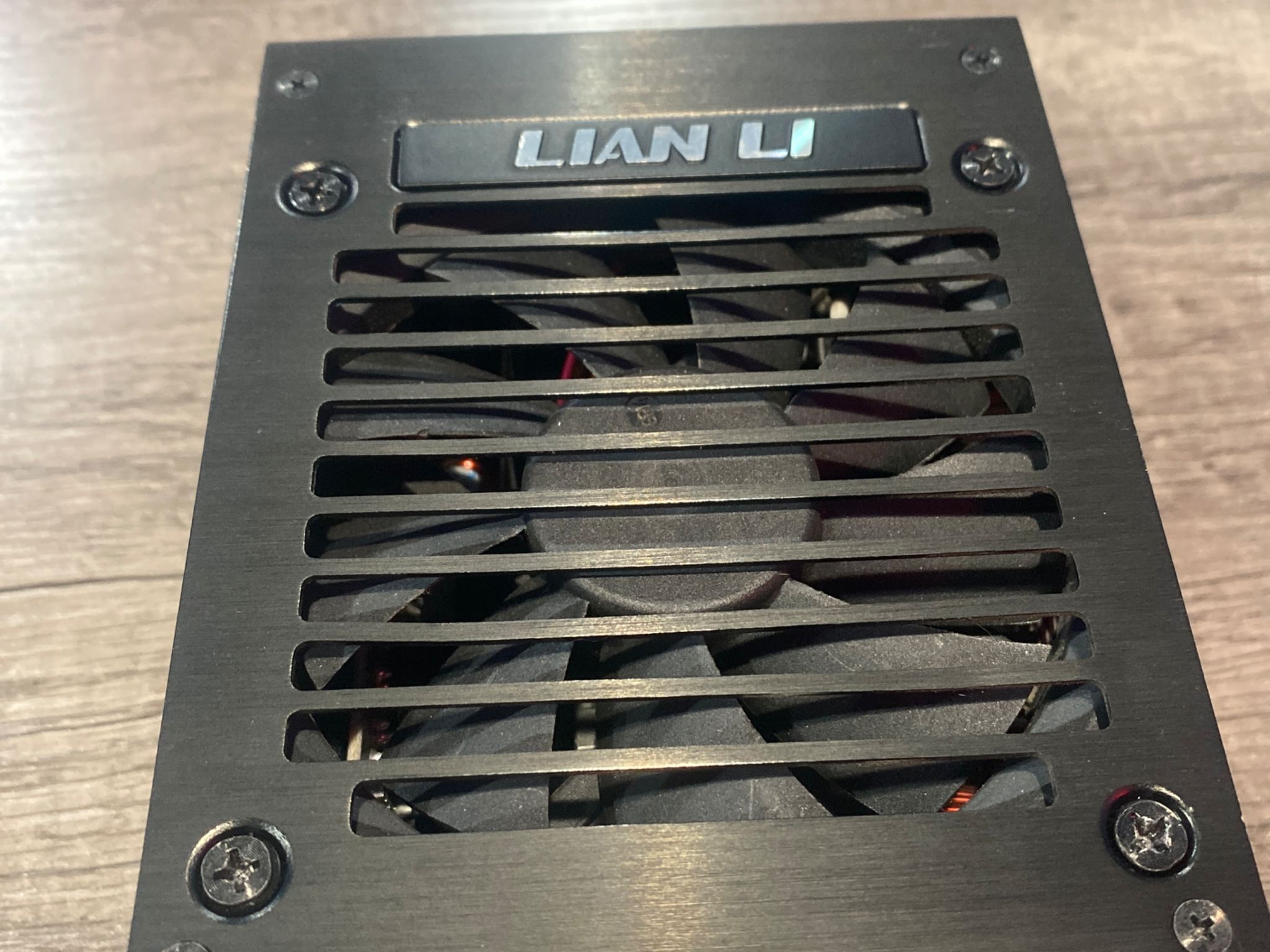 Liam li 750w power supply