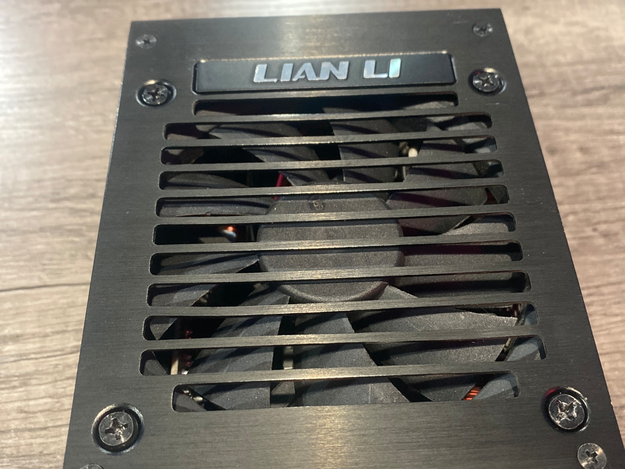 Liam li 750w power supply