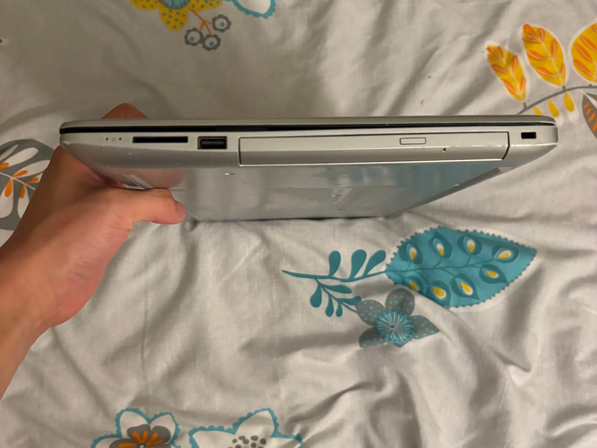 HP 15.6” Touchscreen Laptop – i5 / 12GB RAM / 128GB SSD *READ*