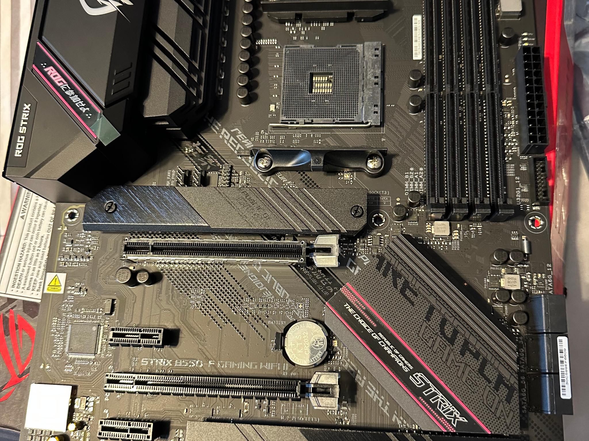 ASUS ROG STRIX B550-F GAMING - Image 1