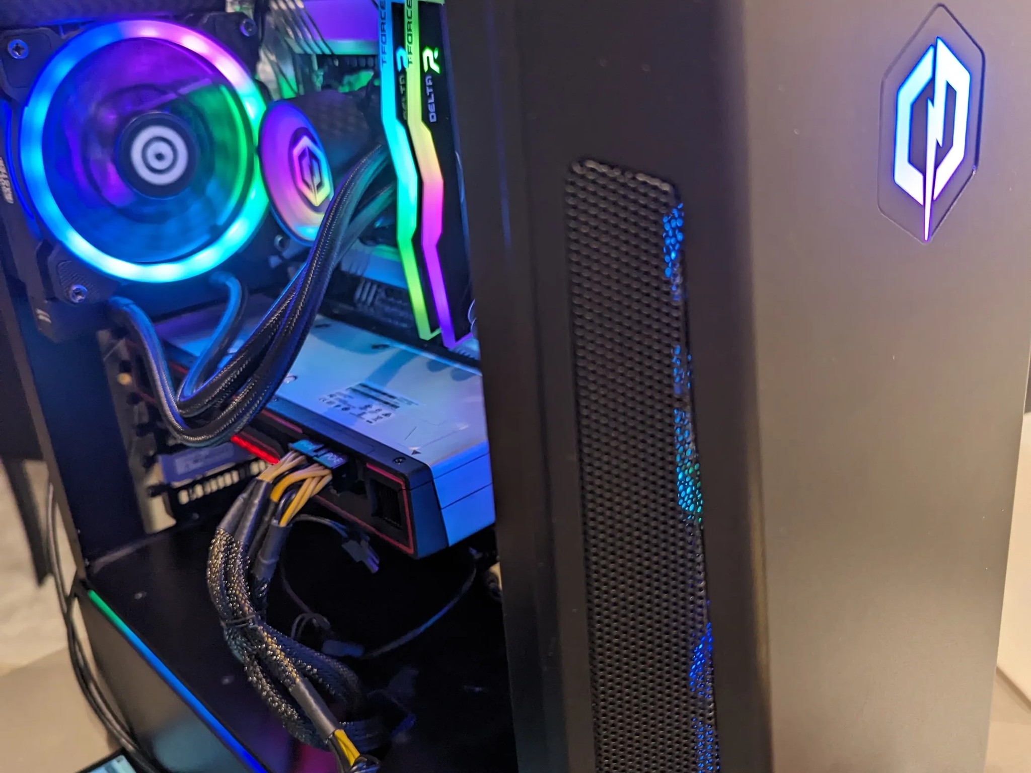 ULTIMATE VALUE PC Intel i5-11400f + RX 6700XT 12G w/ 16GB of DDR4 RAM & 500GB Sata SSD |