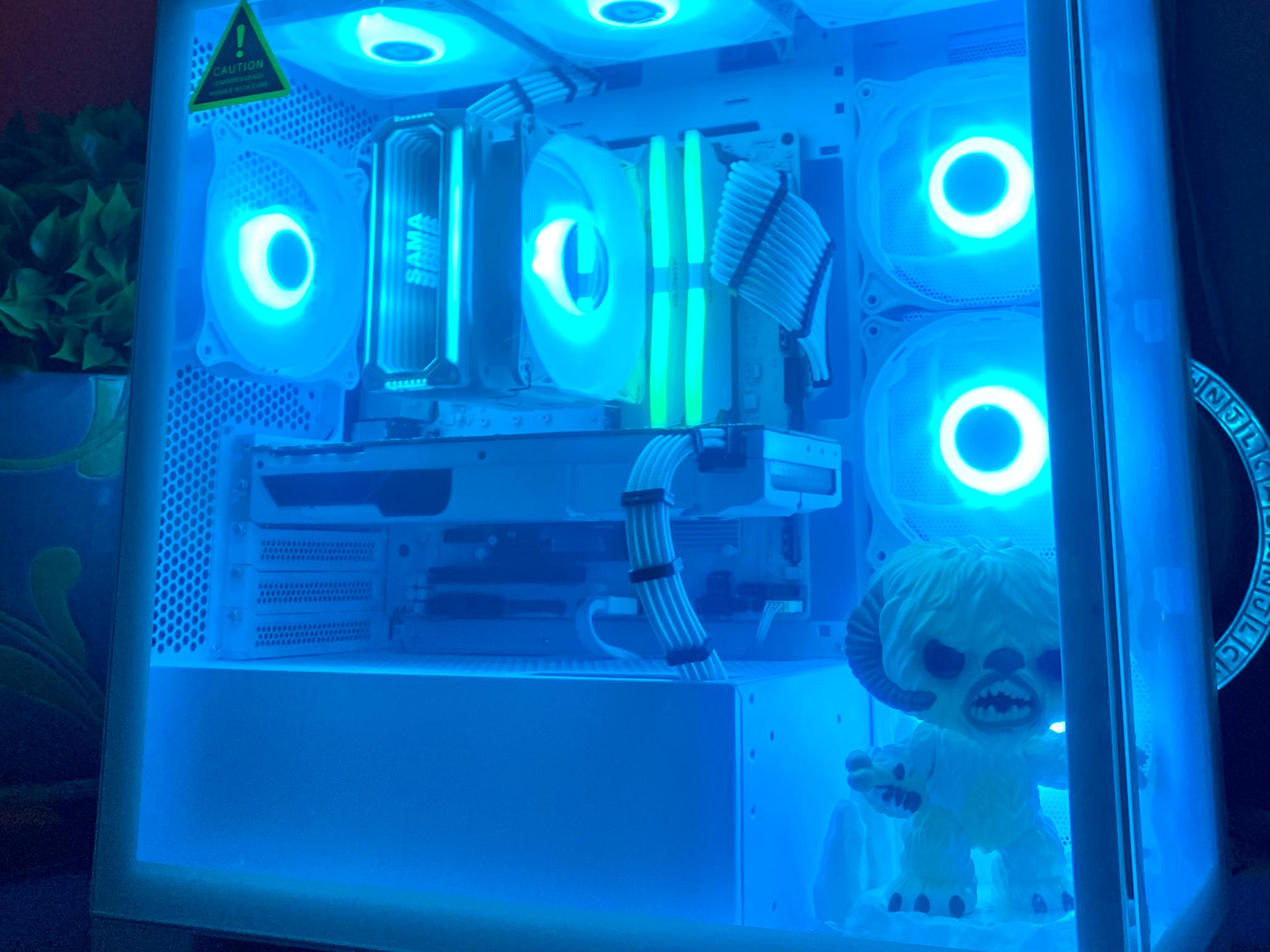 Blizzard King🧊👑| I7-7700| GTX 1080 8GB| 16GB Gloway RGB DDR4| 1TB NVMe SSD| Windows 11 Pro