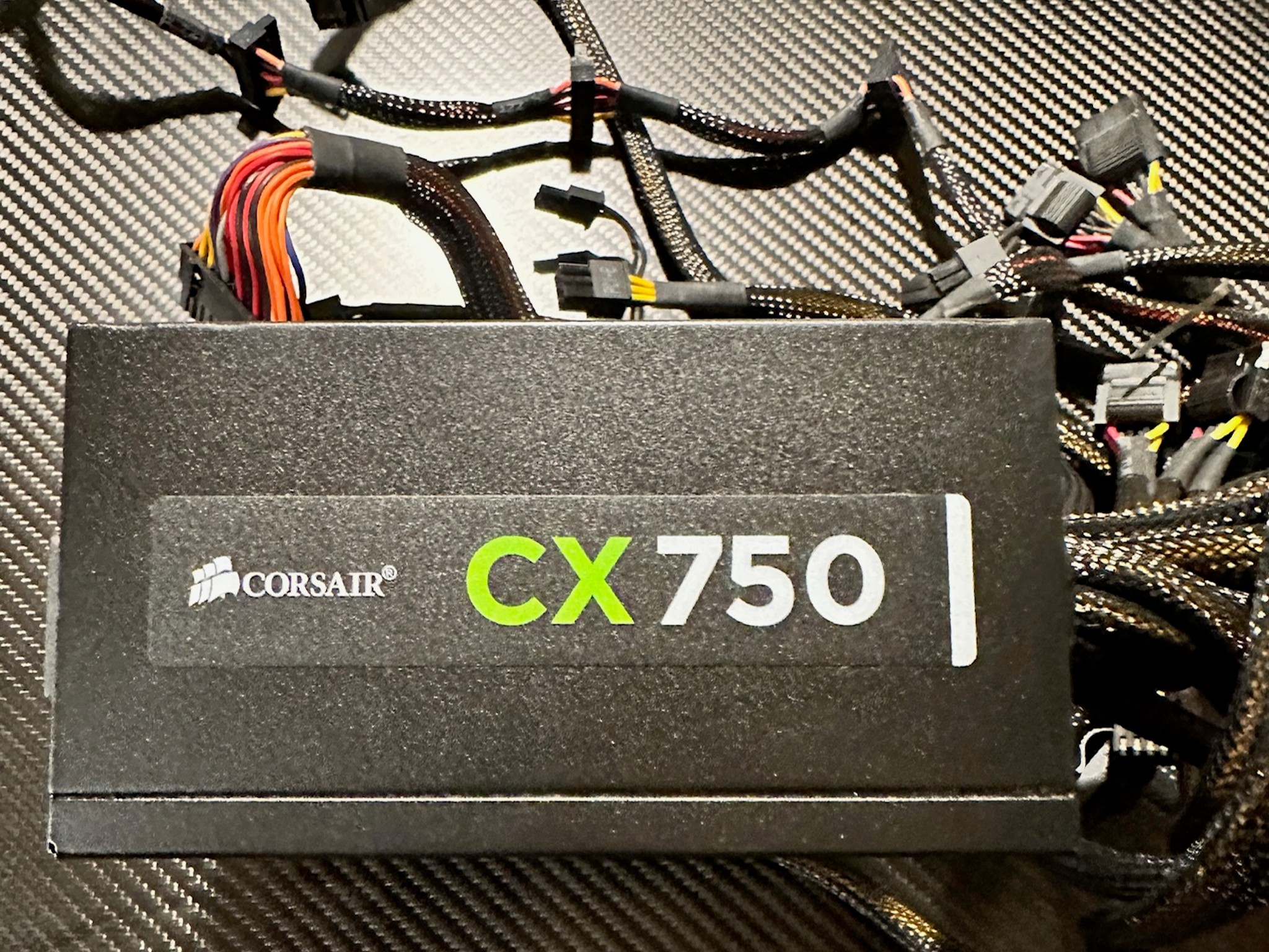 CORSAIR CX750 — 80 PLUS® Bronze - 750 Watt Power Supply - Non-Modular