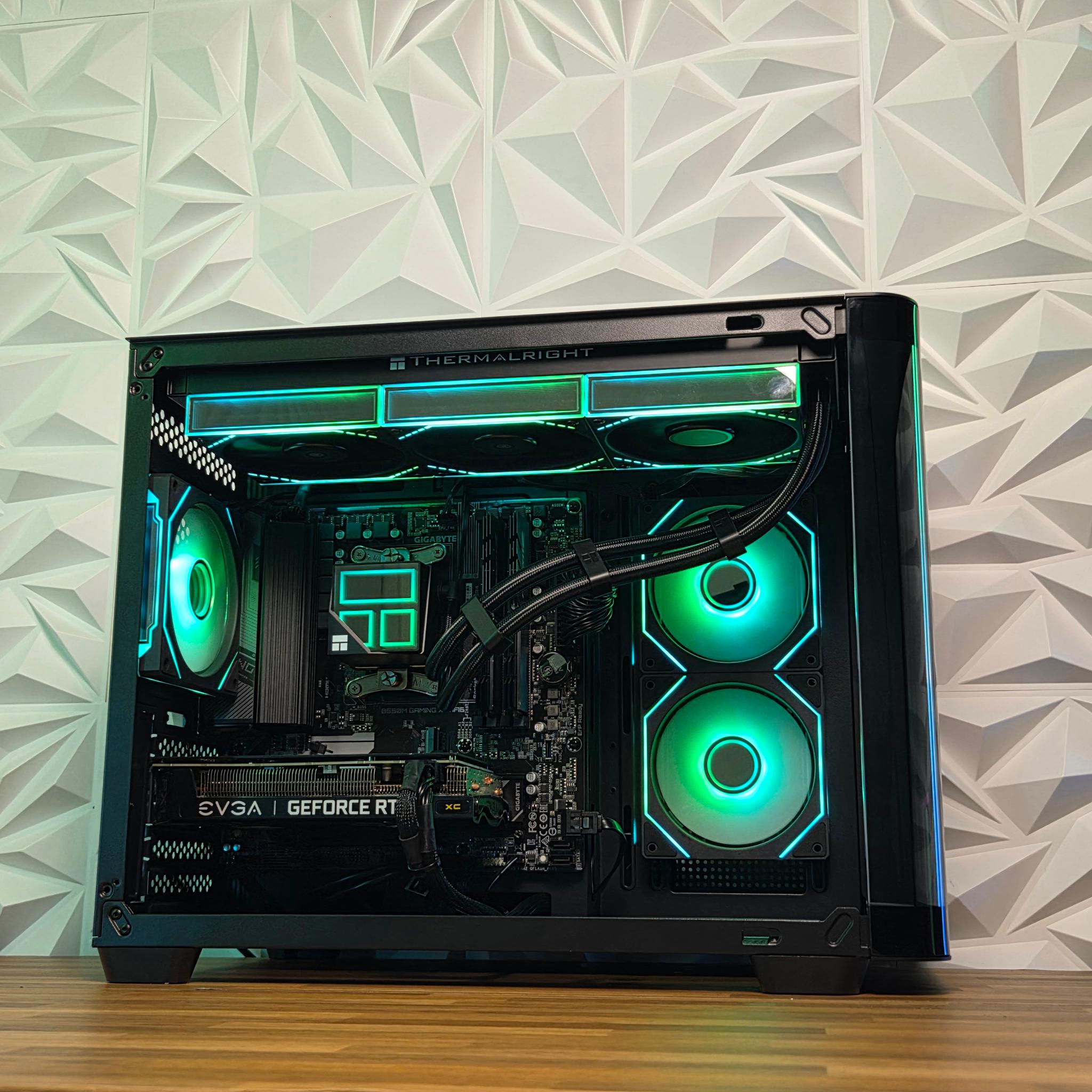 RTX 3060 12GB | Ryzen 5 5500 | 16GB RAM | Fortnite 180+ FPS