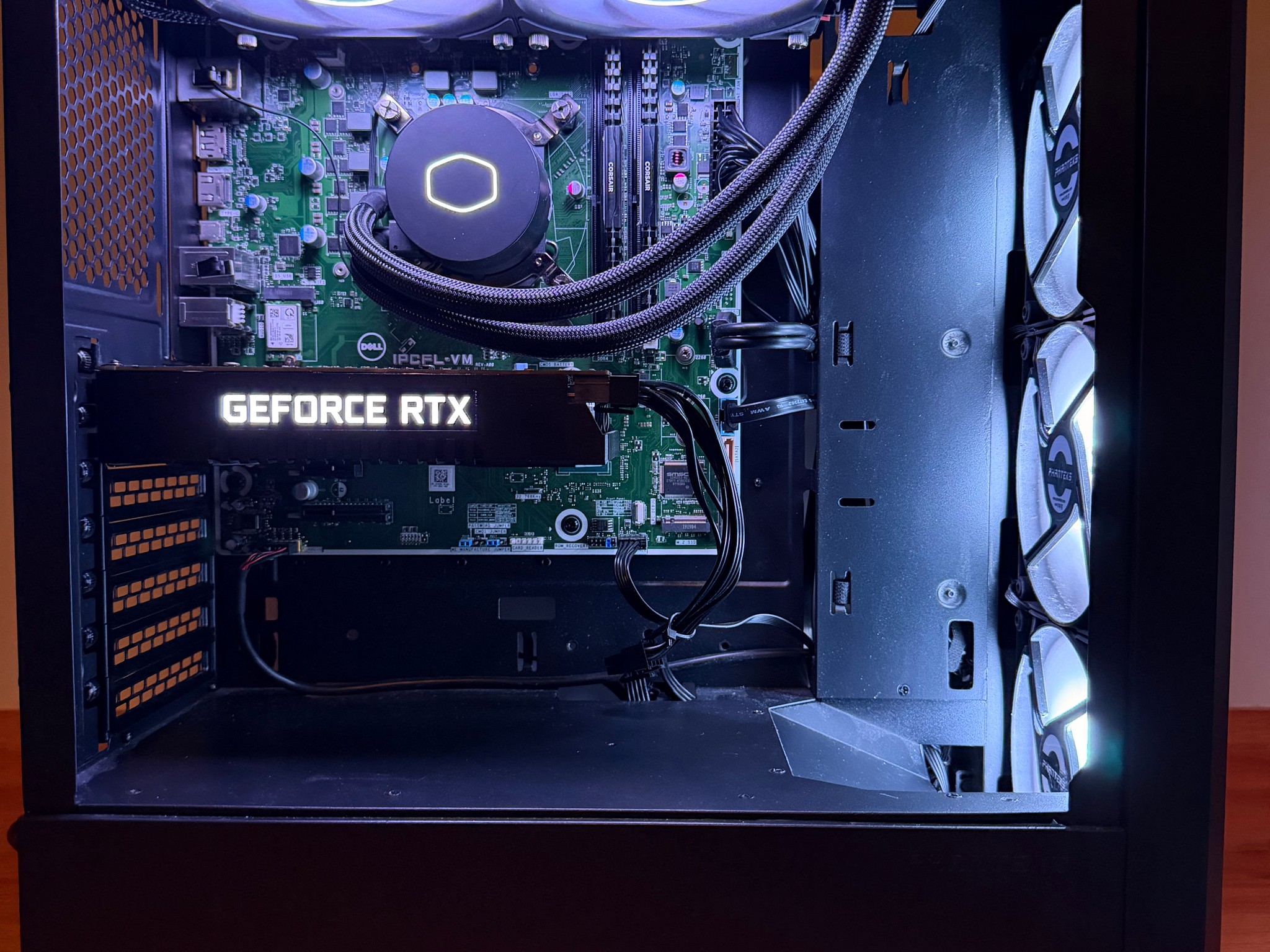 1080p Gaming PC Computer (RTX 2060 Super, Intel i7 9700, 16 GB DDR4)