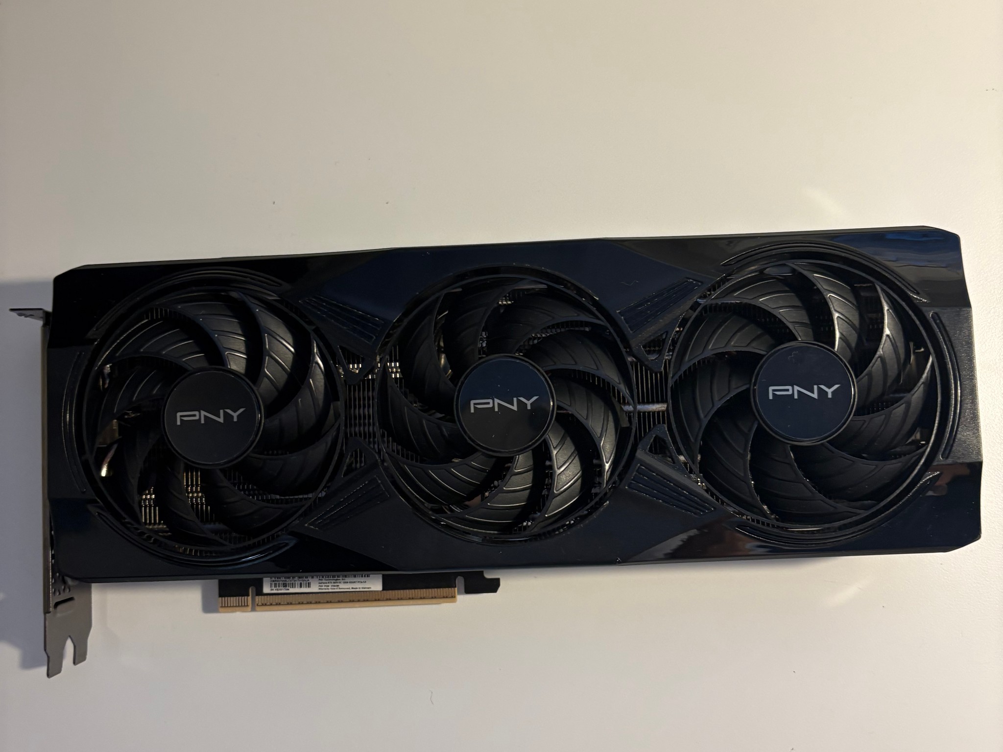 PNY GeForce RTX 5070 Overclocked Triple Fan