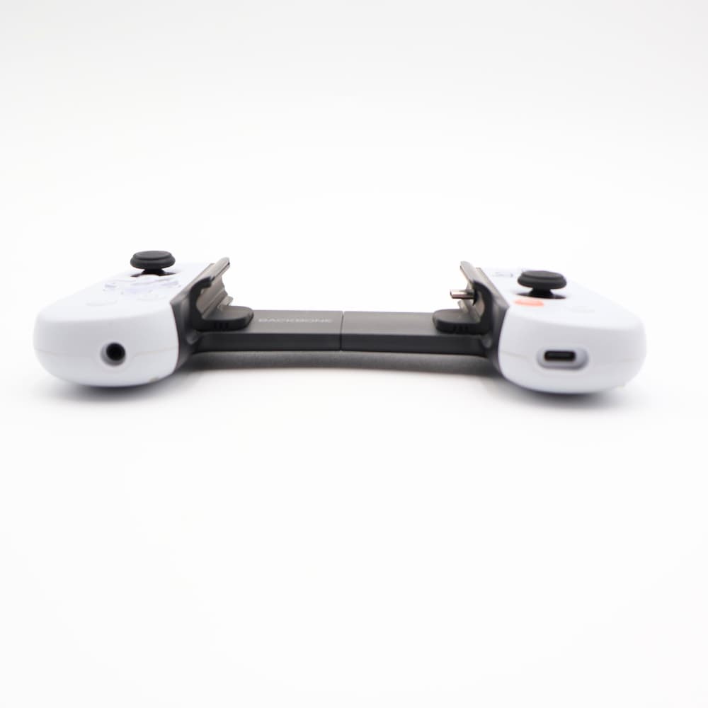 Backbone One PlayStation Edition USB-C 2nd Gen Controller Android iPhone 15/16 - Excellent