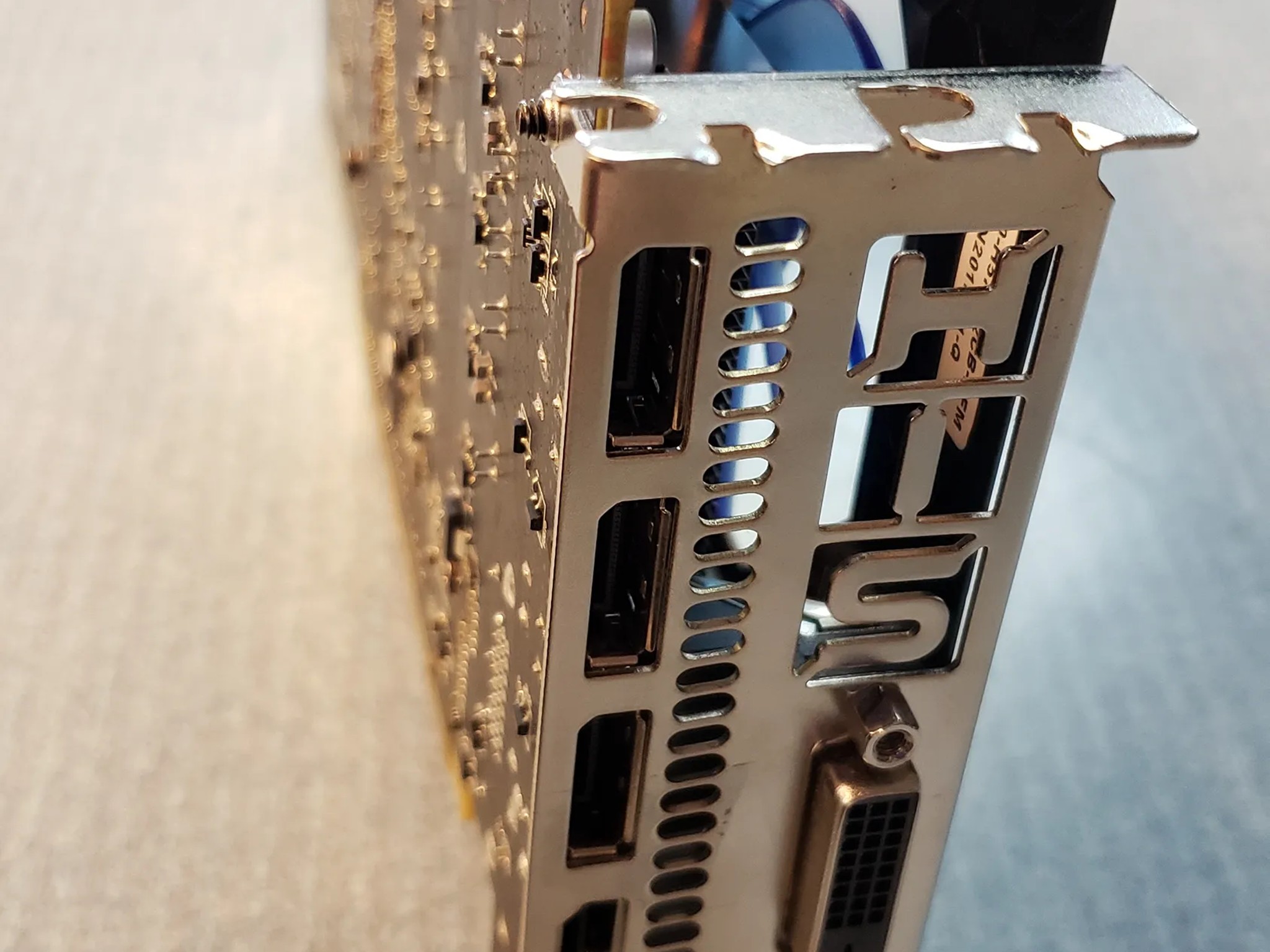 HIS RX 570 graphics card 4gb