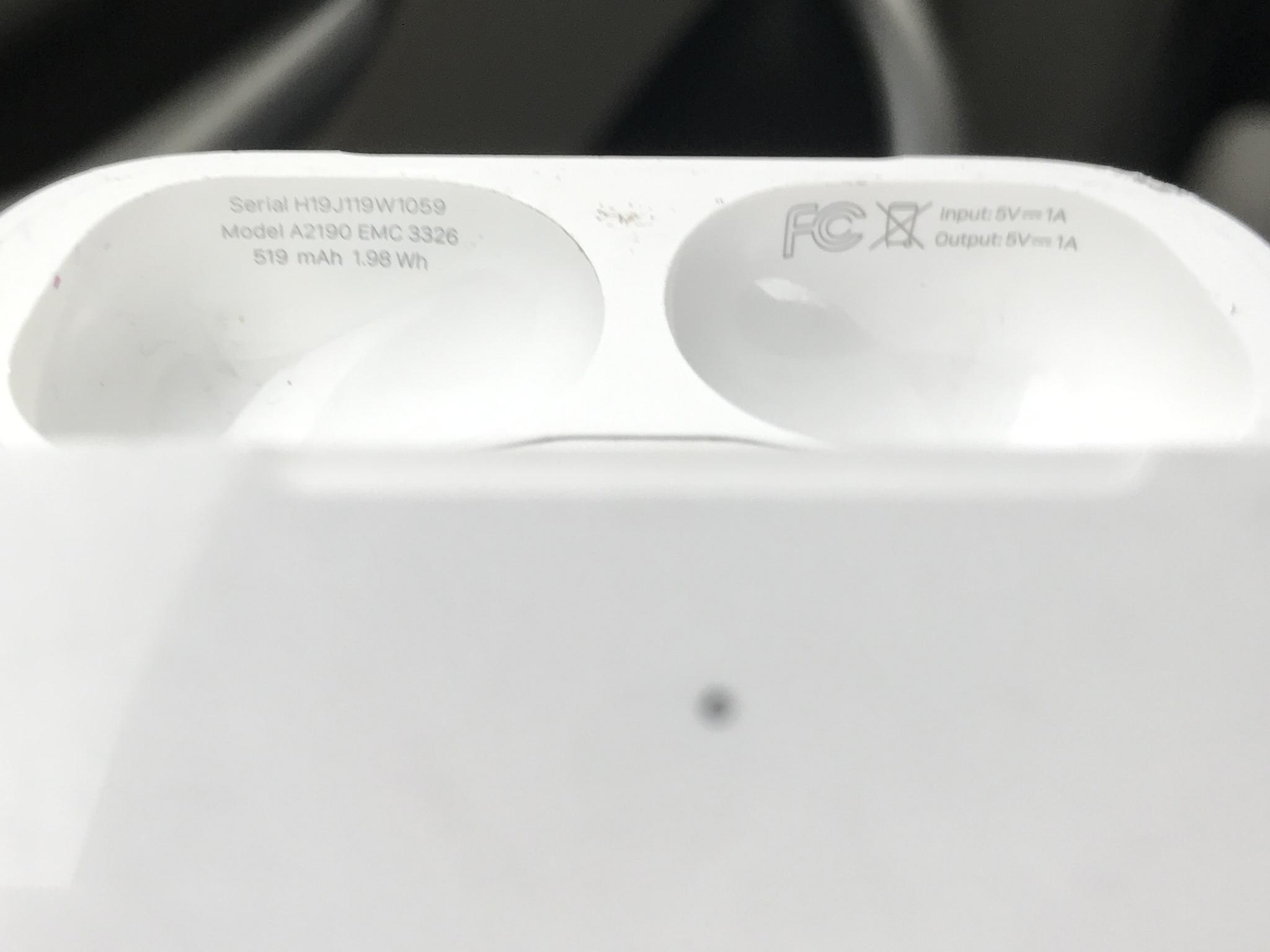 Apple AirPods Pro 1st Generation Wireless Earbuds Charging Case Only A2190