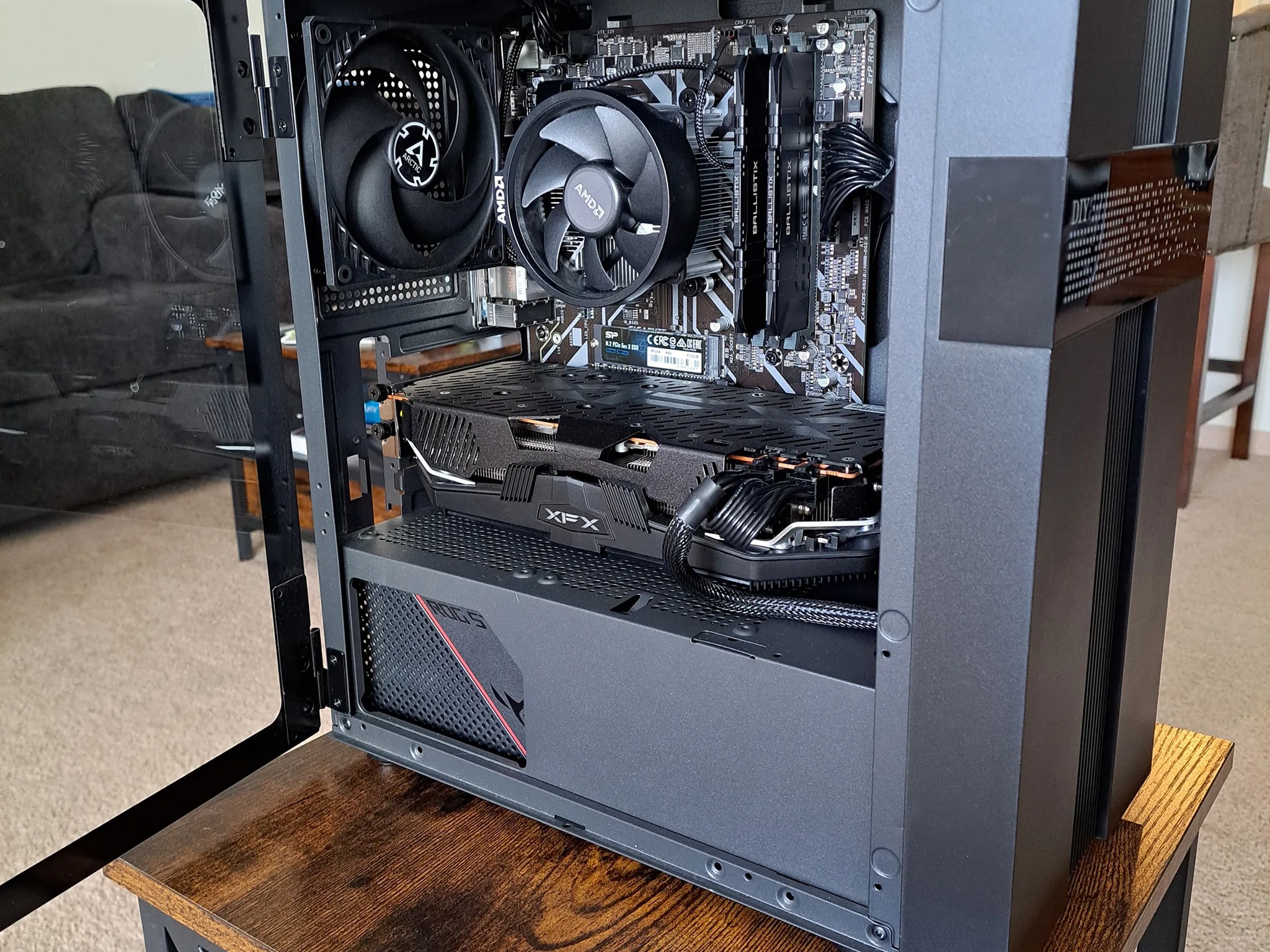 Ryzen 5 3600, RX 5700 XT - Gaming PC