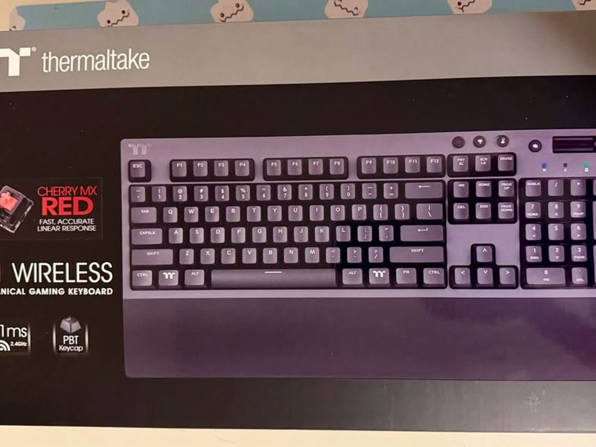 BNIB (Cherry MX Red) W1 WIRELESS Thermaltake Gaming Keyboard