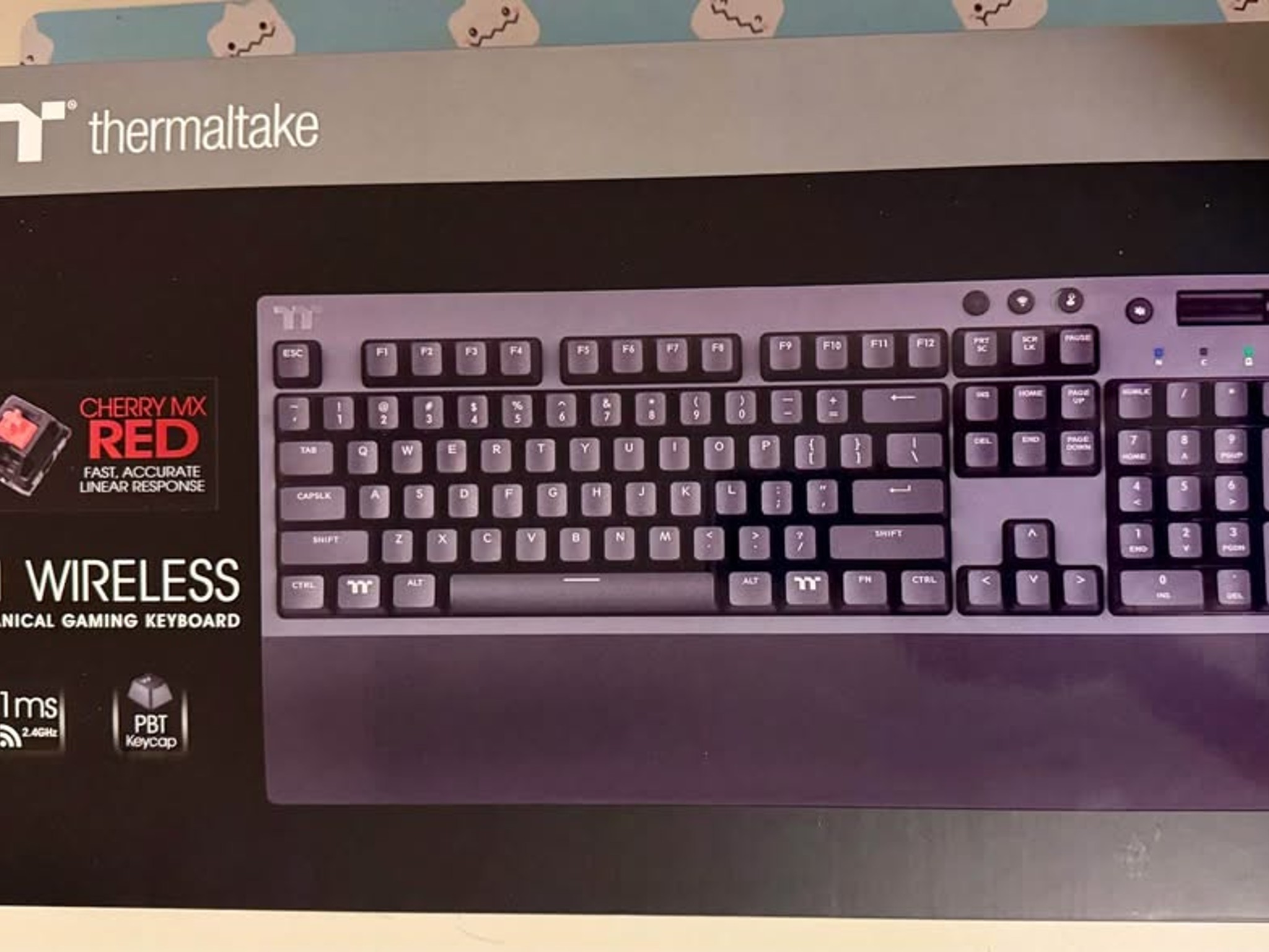 BNIB (Cherry MX Red) W1 WIRELESS Thermaltake Gaming Keyboard