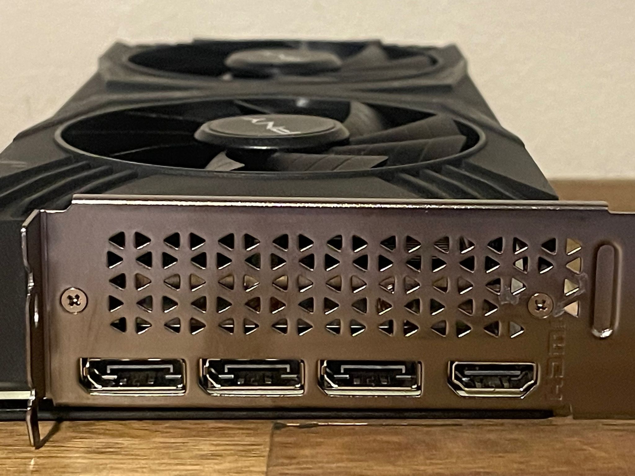 PNY GeForce RTX™ 4070 12GB VERTO™ Dual Fan