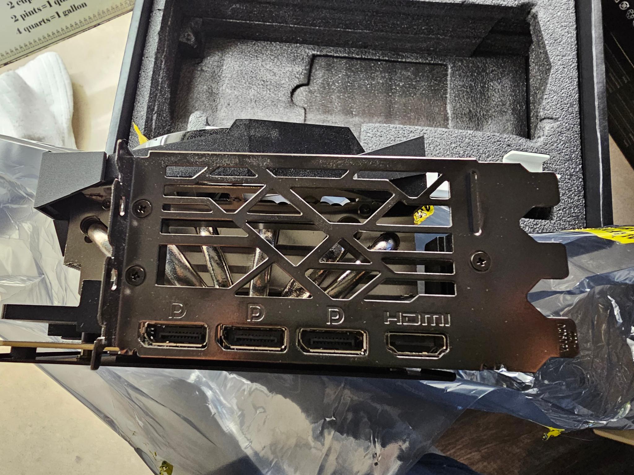 MSI GeForce RTX 4090 GAMING TRIO