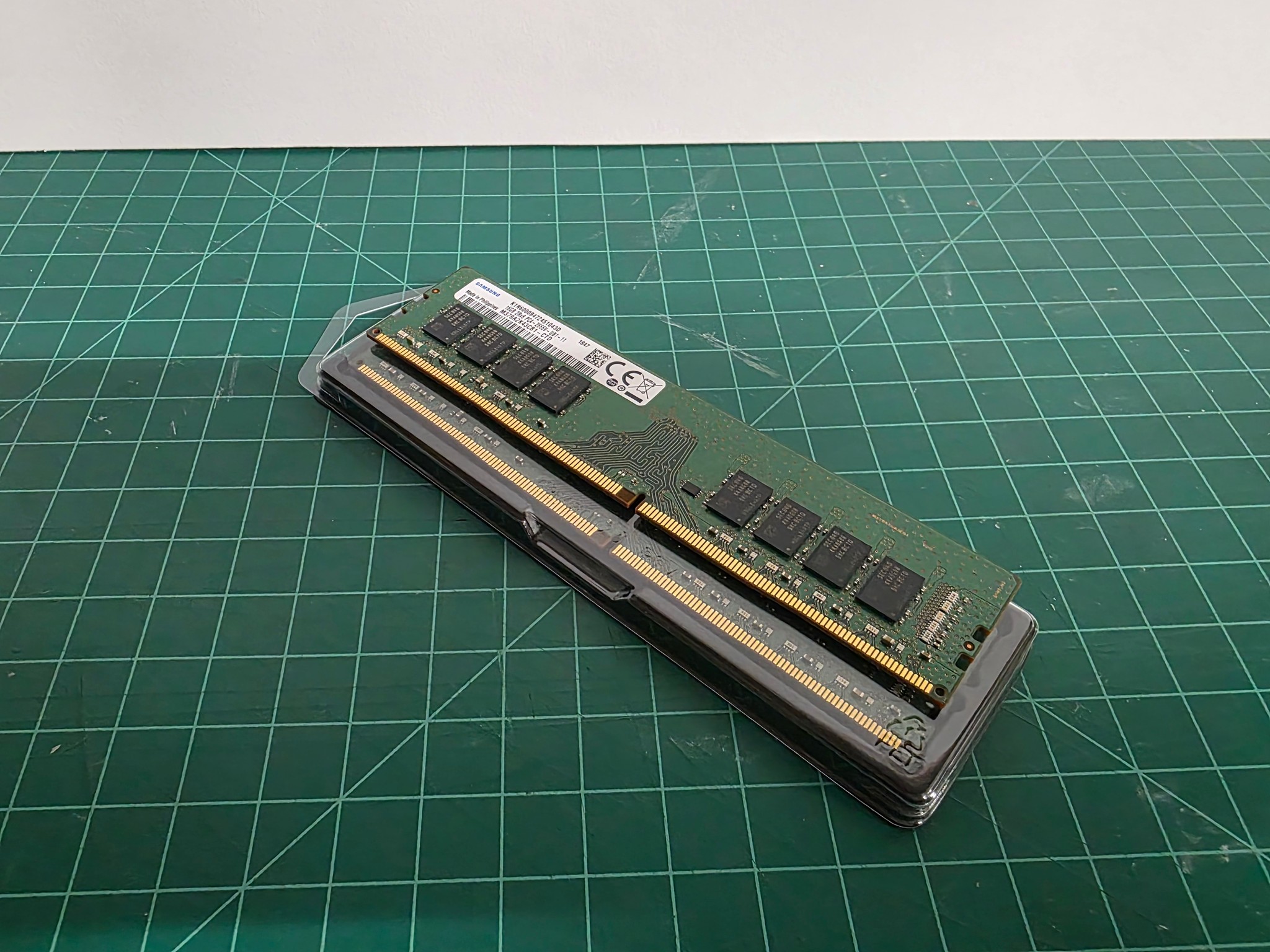 16GB Samsung M378A2K43CB1-CTD DDR4 PC4-2666V