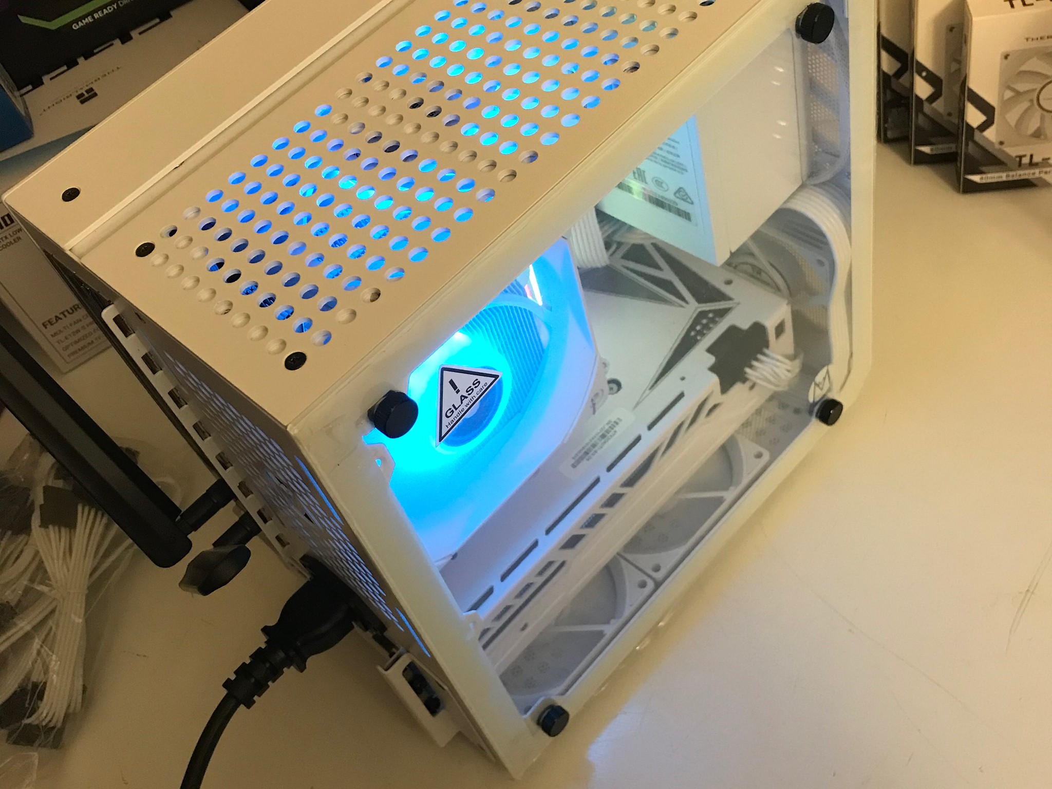 Mini i5 12600KF RTX 3060Ti 32GB 1TB