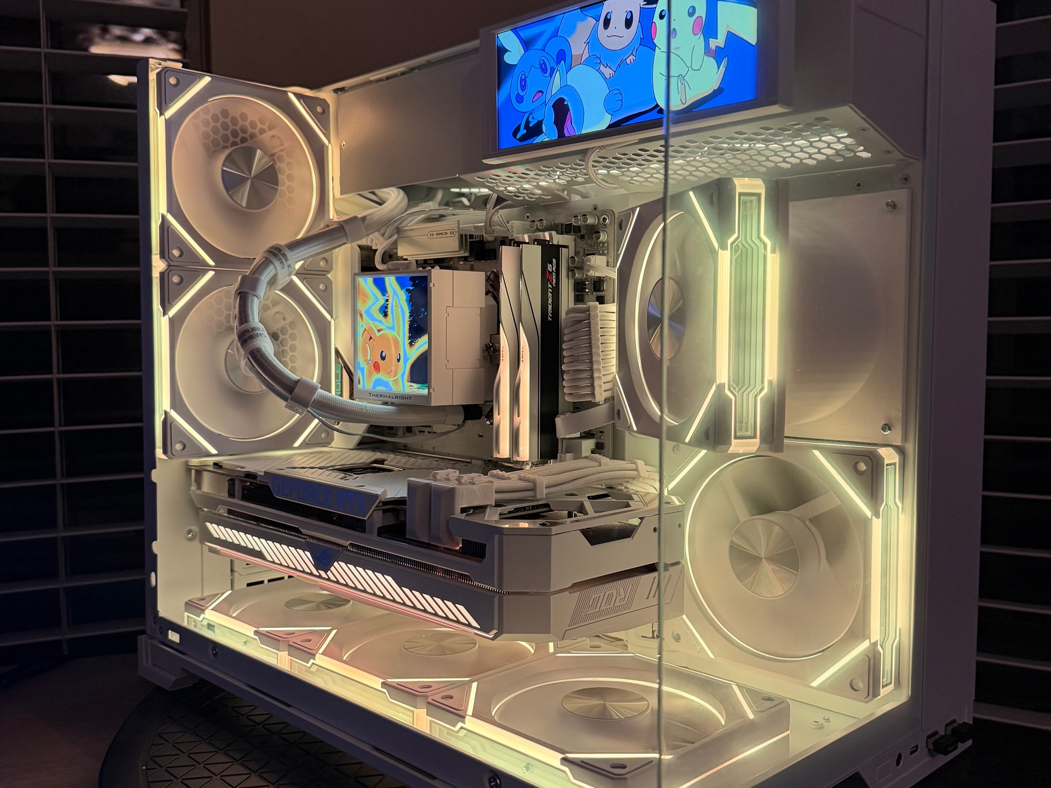 NEW Ryzen 5 7600X | ASUS ROG RTX 3070 White | 32GB DDR5 | 1TB | LCD AIO