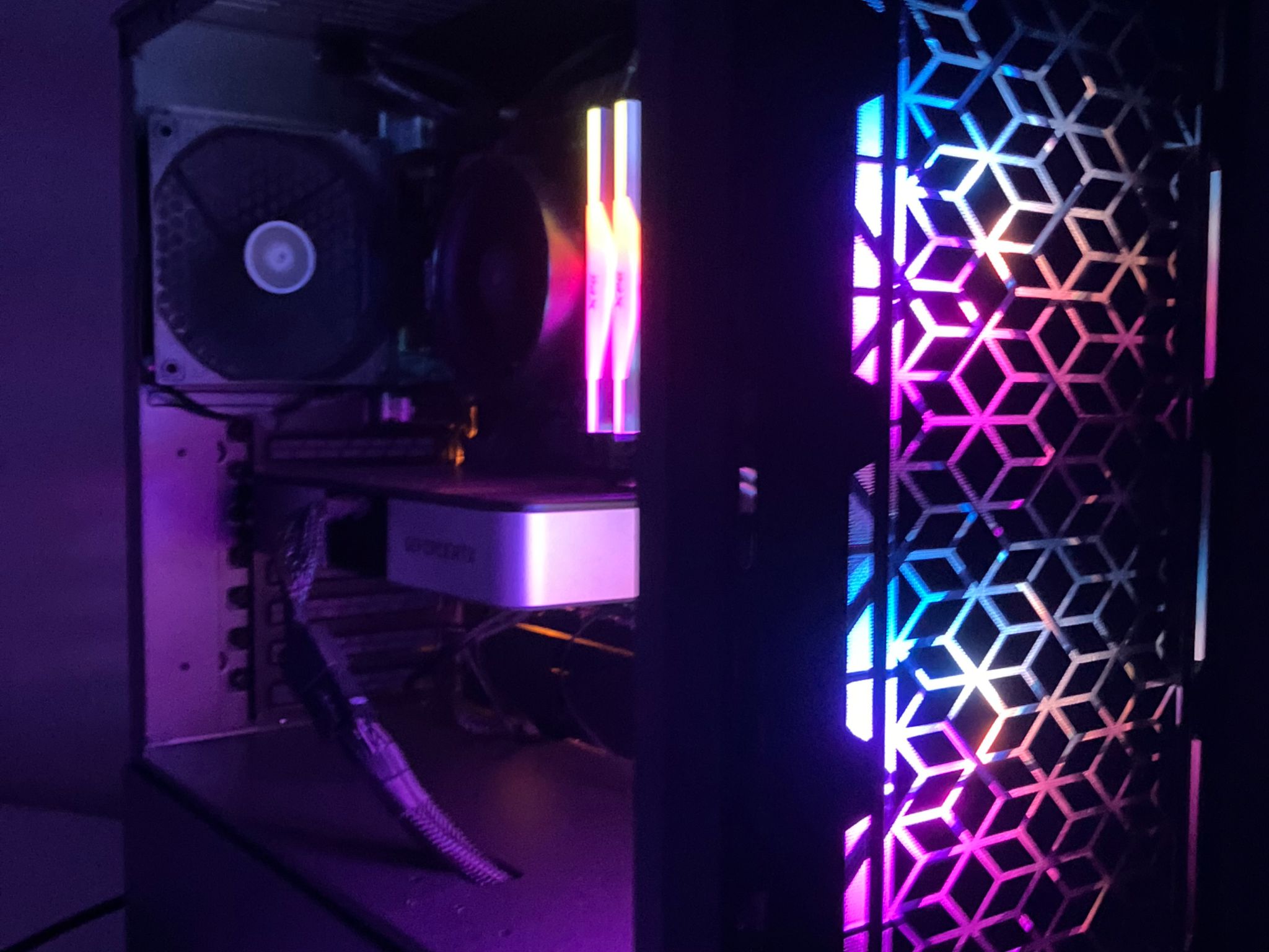 RTX 3060 Ti and Ryzen 5 5600X Gaming Pc