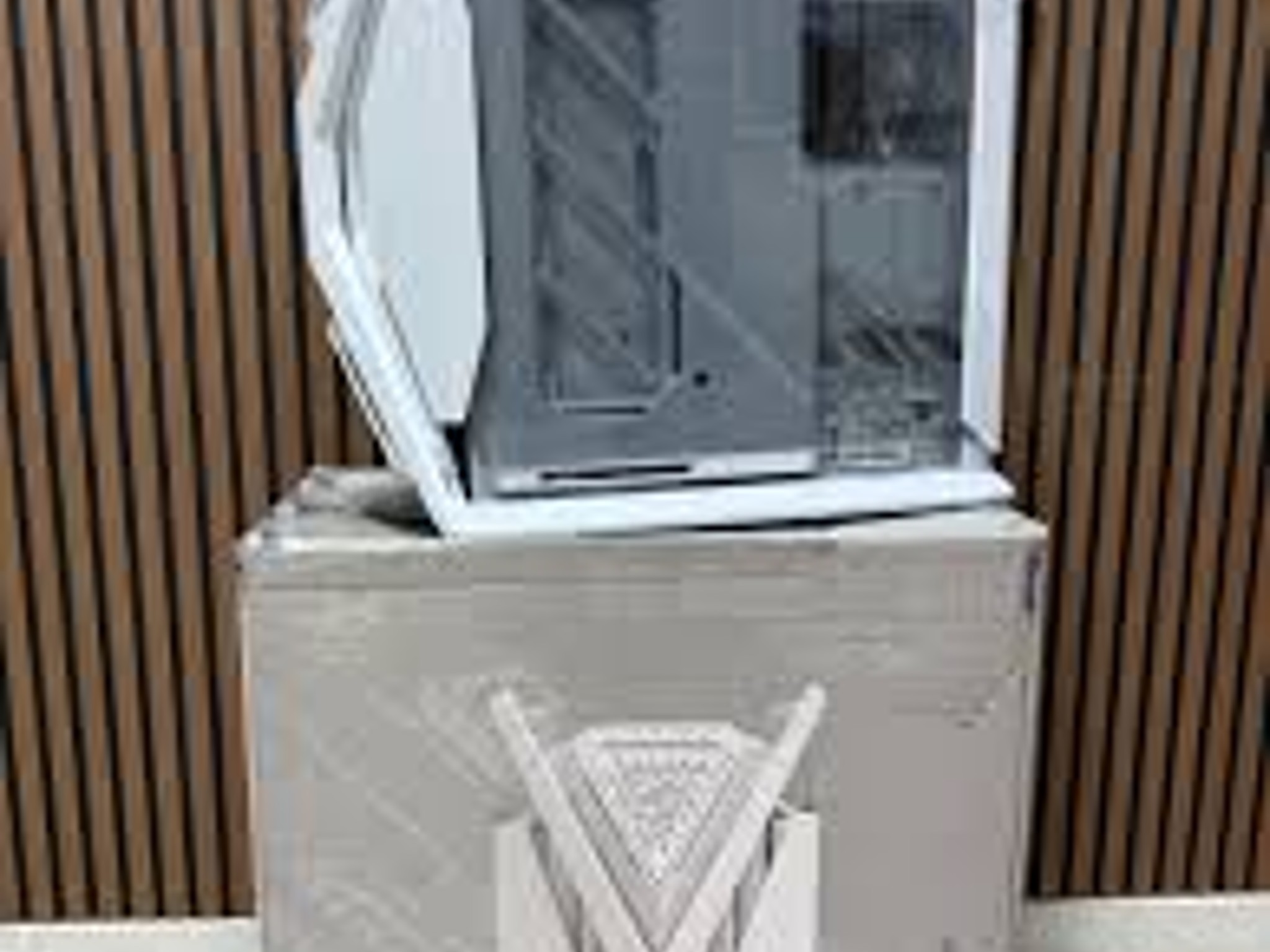 Open Box Asus Rog Hyperion WHITE