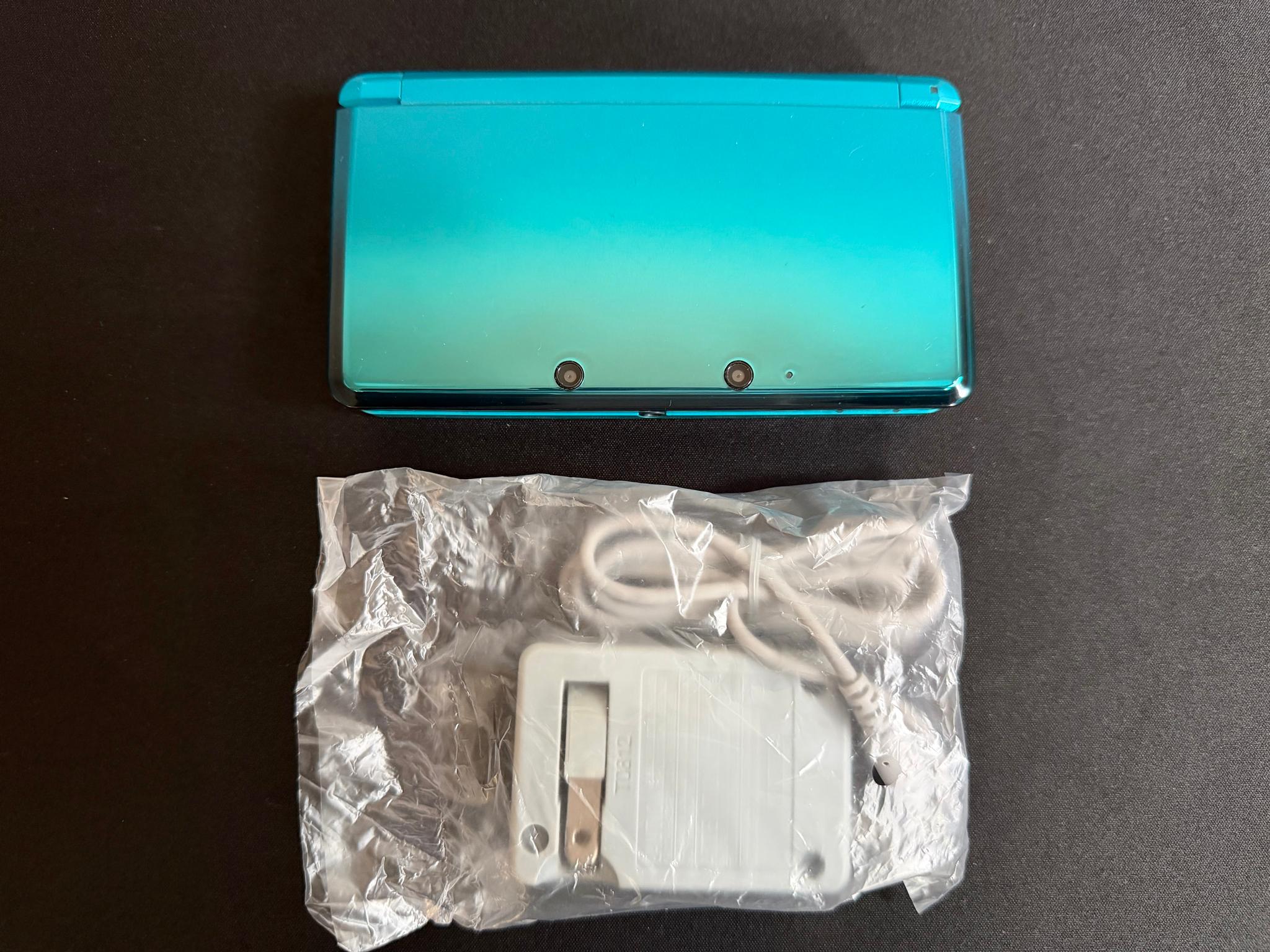 Nintendo 3DS Aqua Blue Teal Console CTR-001 USA System, Tested