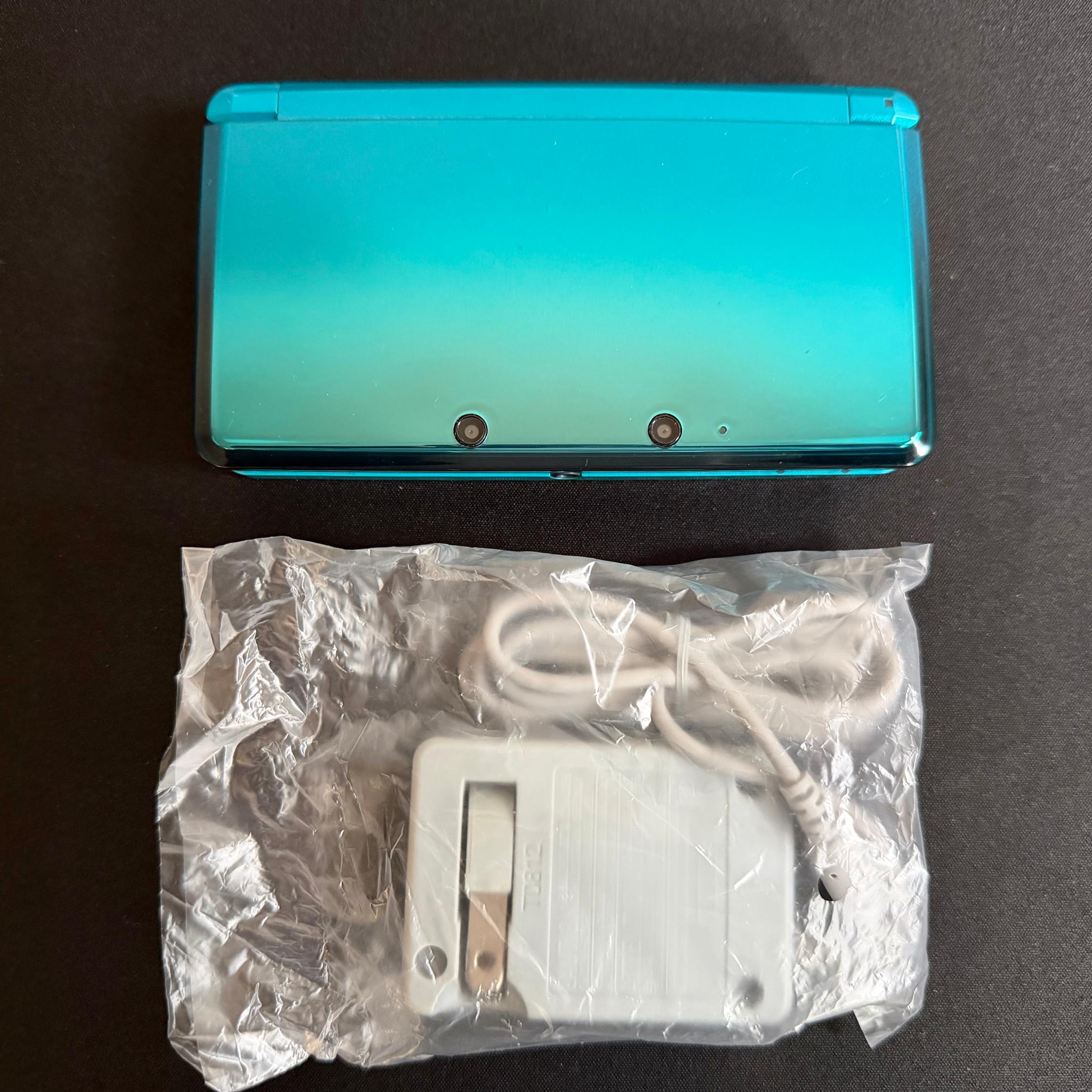Nintendo 3DS Aqua Blue Teal Console CTR-001 USA System, Tested
