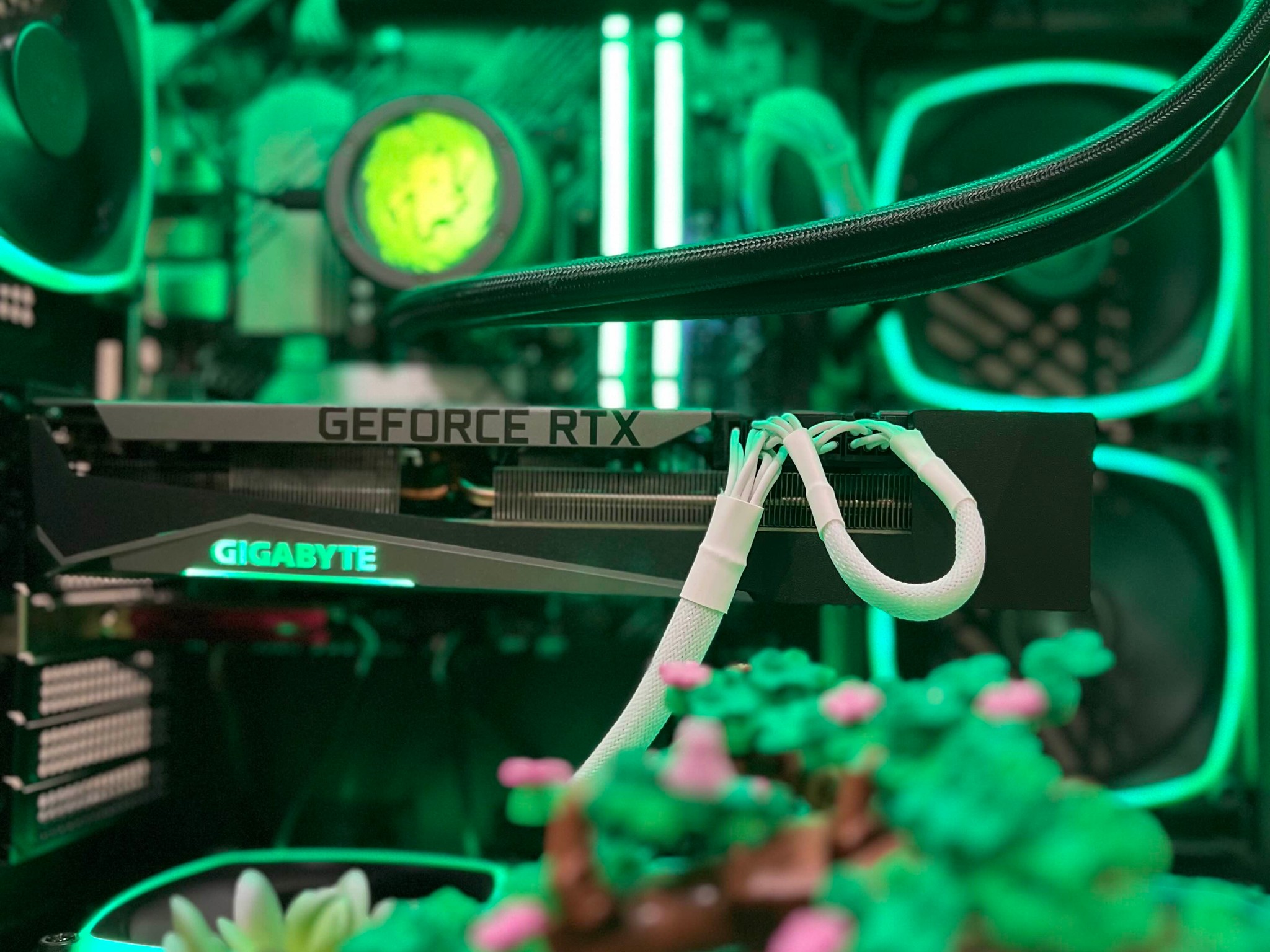Gigabyte RTX 3070 Ti i7‑11700KF Gaming PC | Excellent Condition | 1TB NVMe | 850W | LCD AIO
